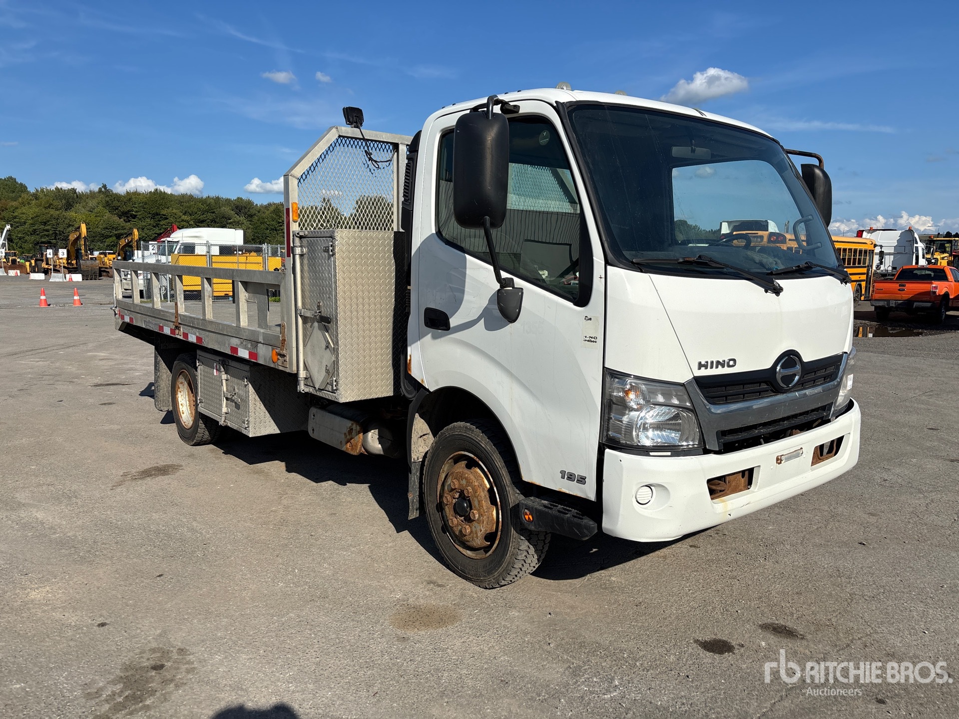 2018 Hino 195