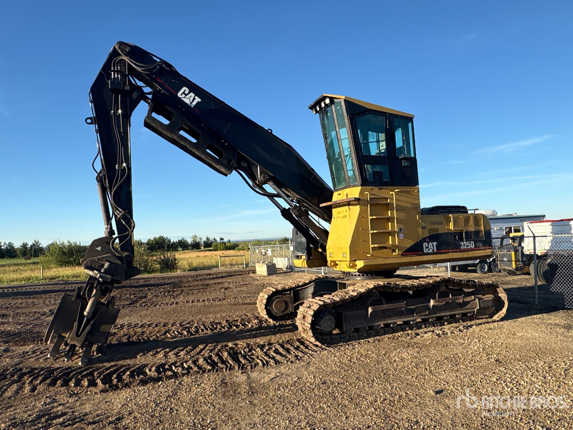 2007 Caterpillar 325D
