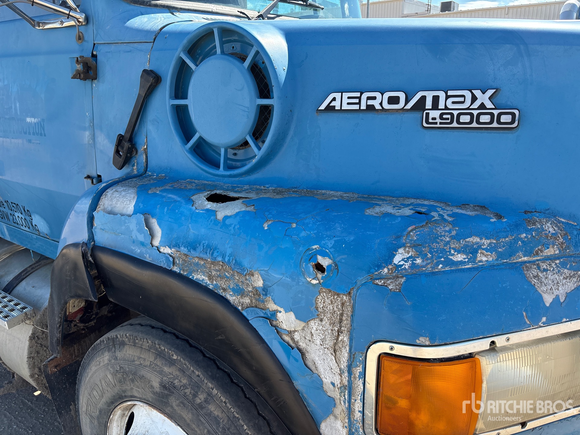 1995 Ford AEROMAX L9000