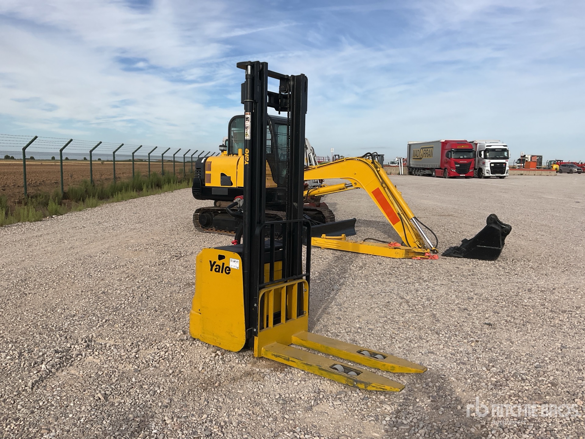 2016 Yale MS16AC