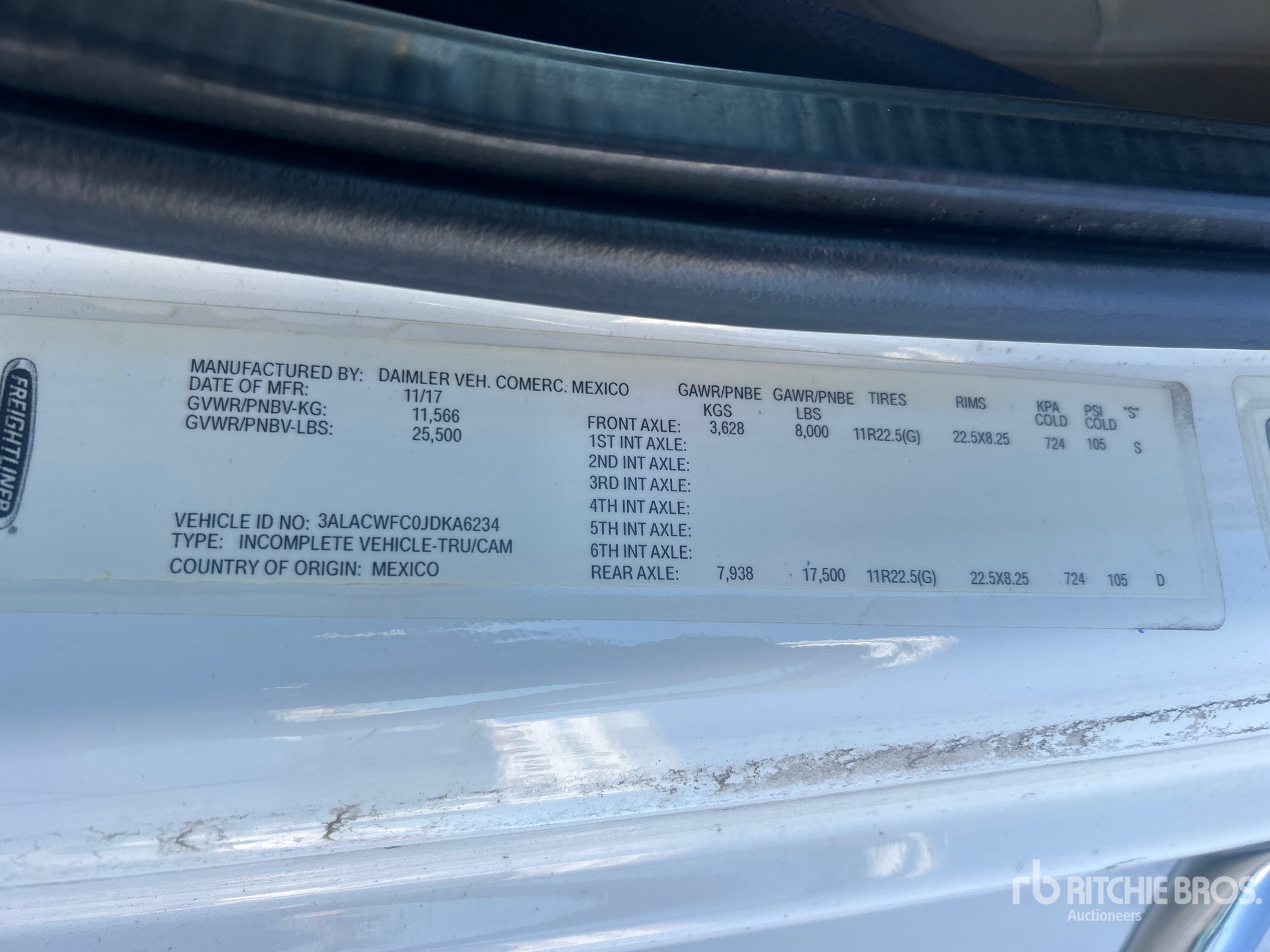 2018 Freightliner M2 106