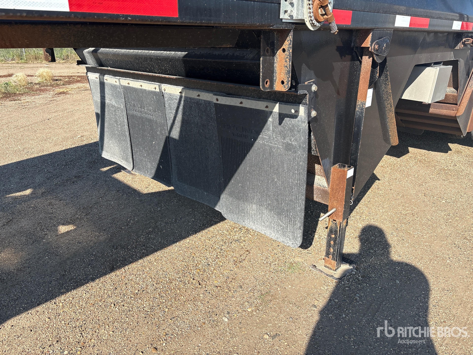 2010 Midland 36 ft Tri/A Aluminum