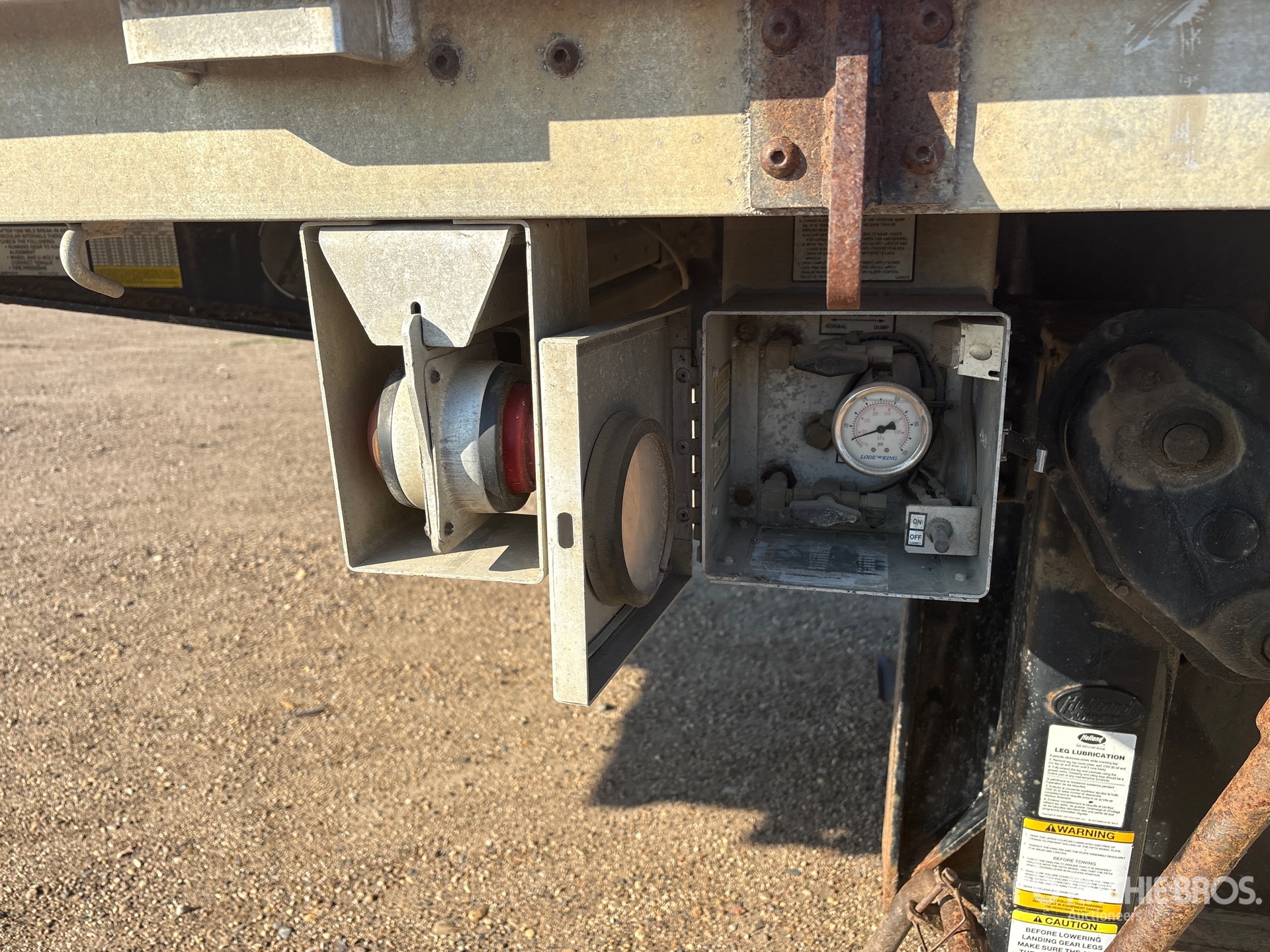 2012 Load King 48 ft T/A