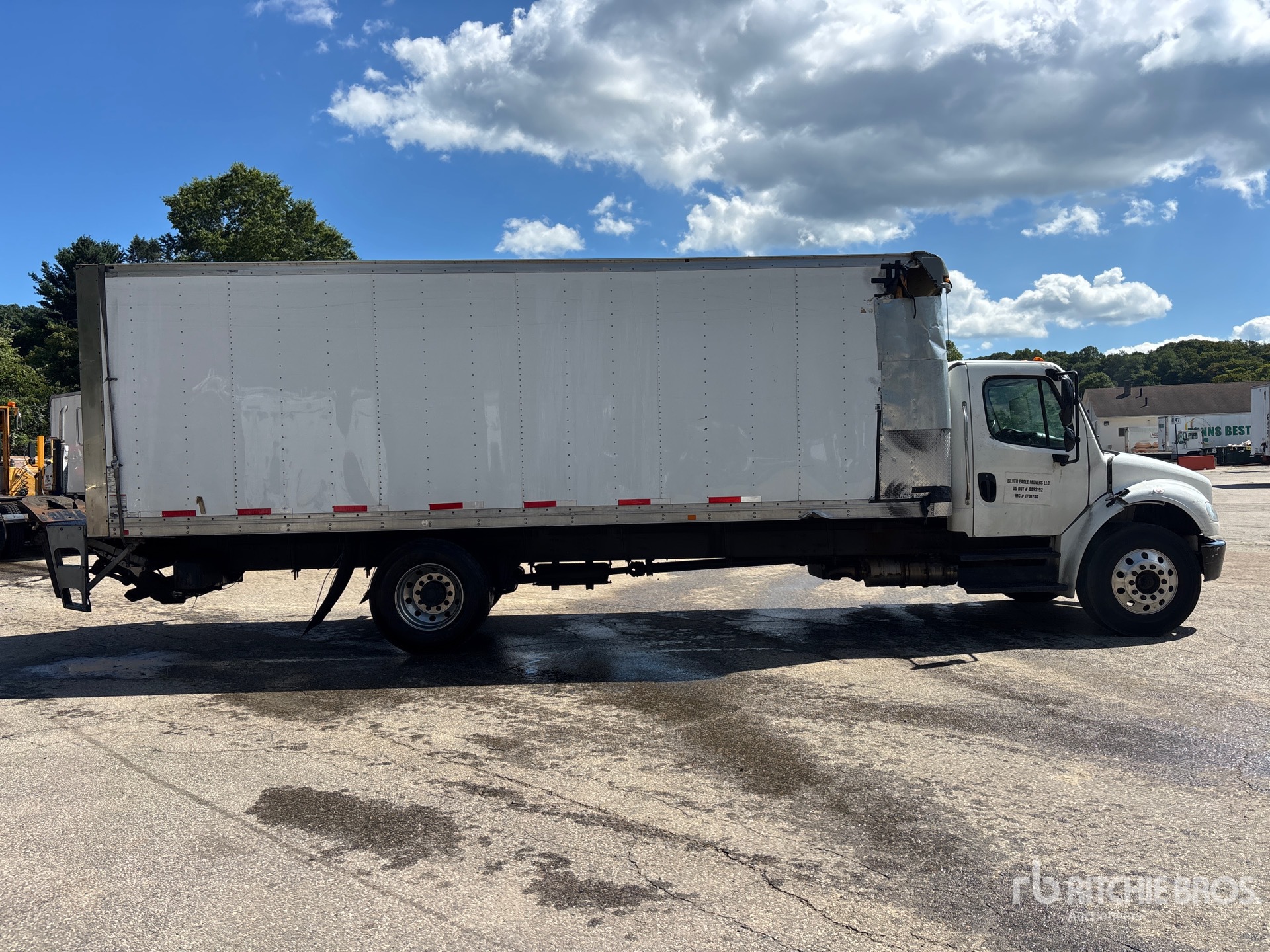 2018 Freightliner M2 106