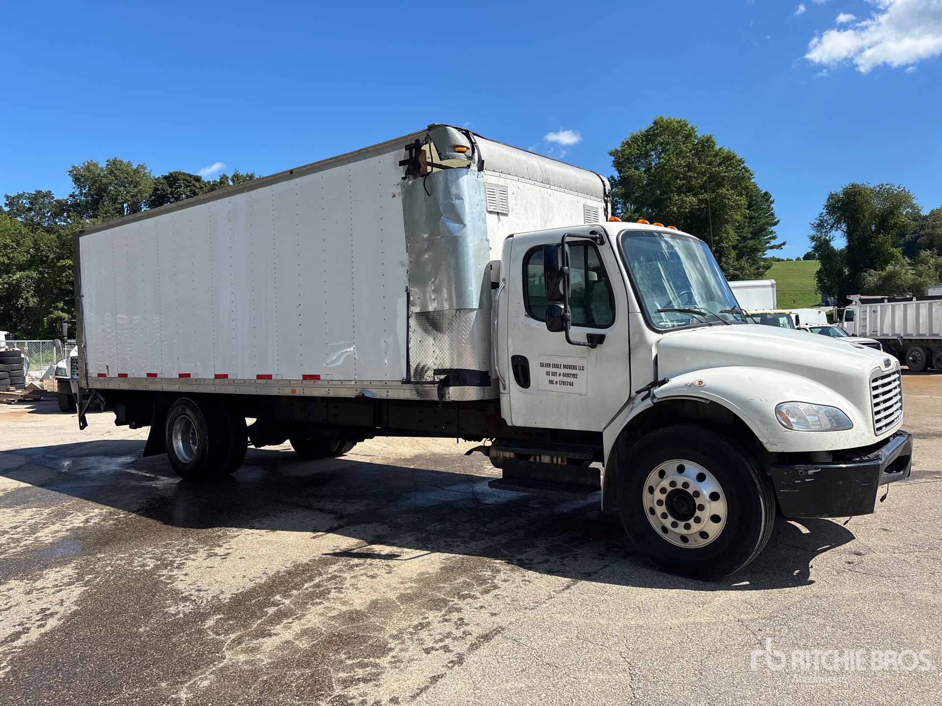 2018 Freightliner M2 106