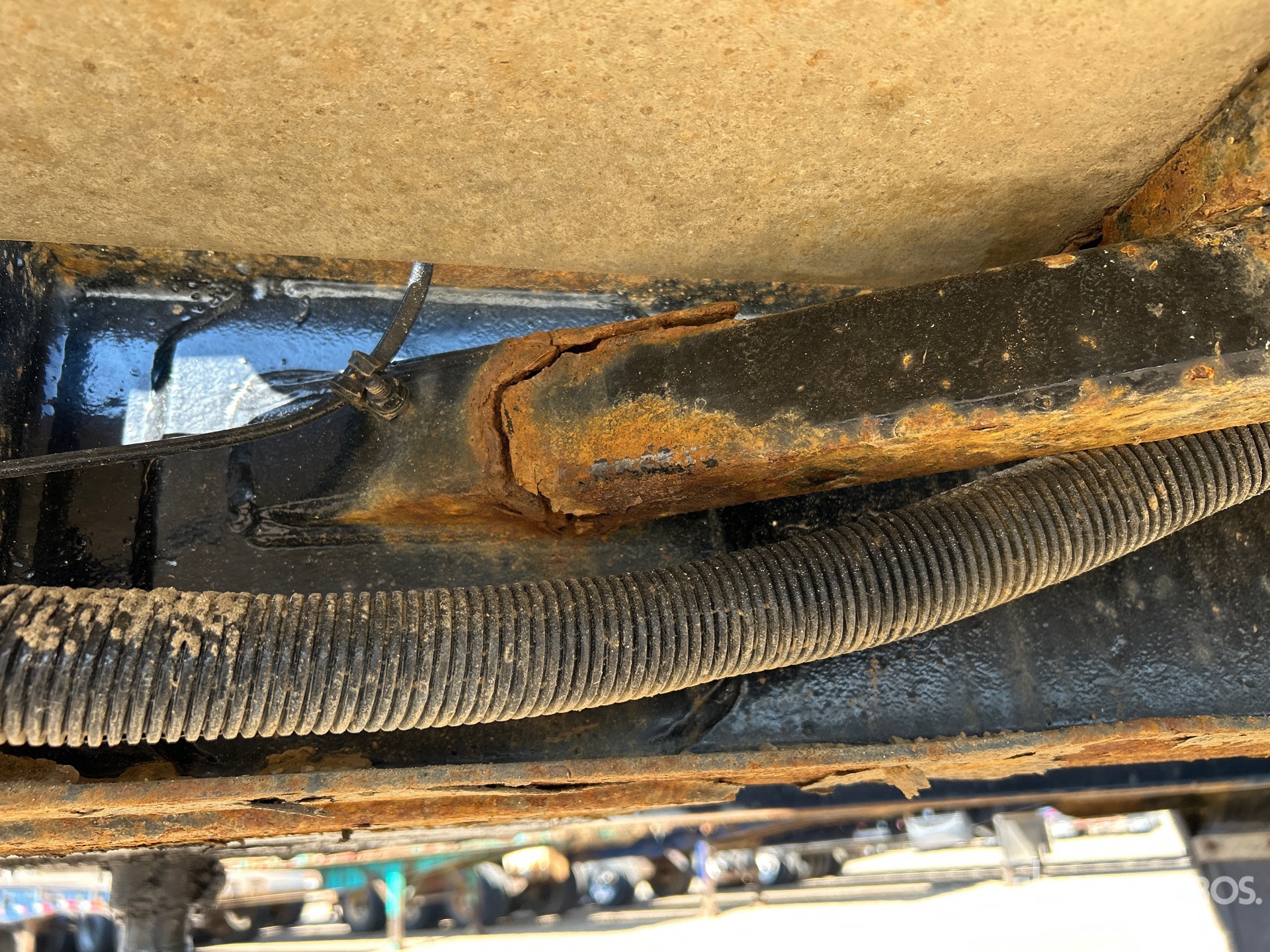 2005 Advance Super B-Train Lead