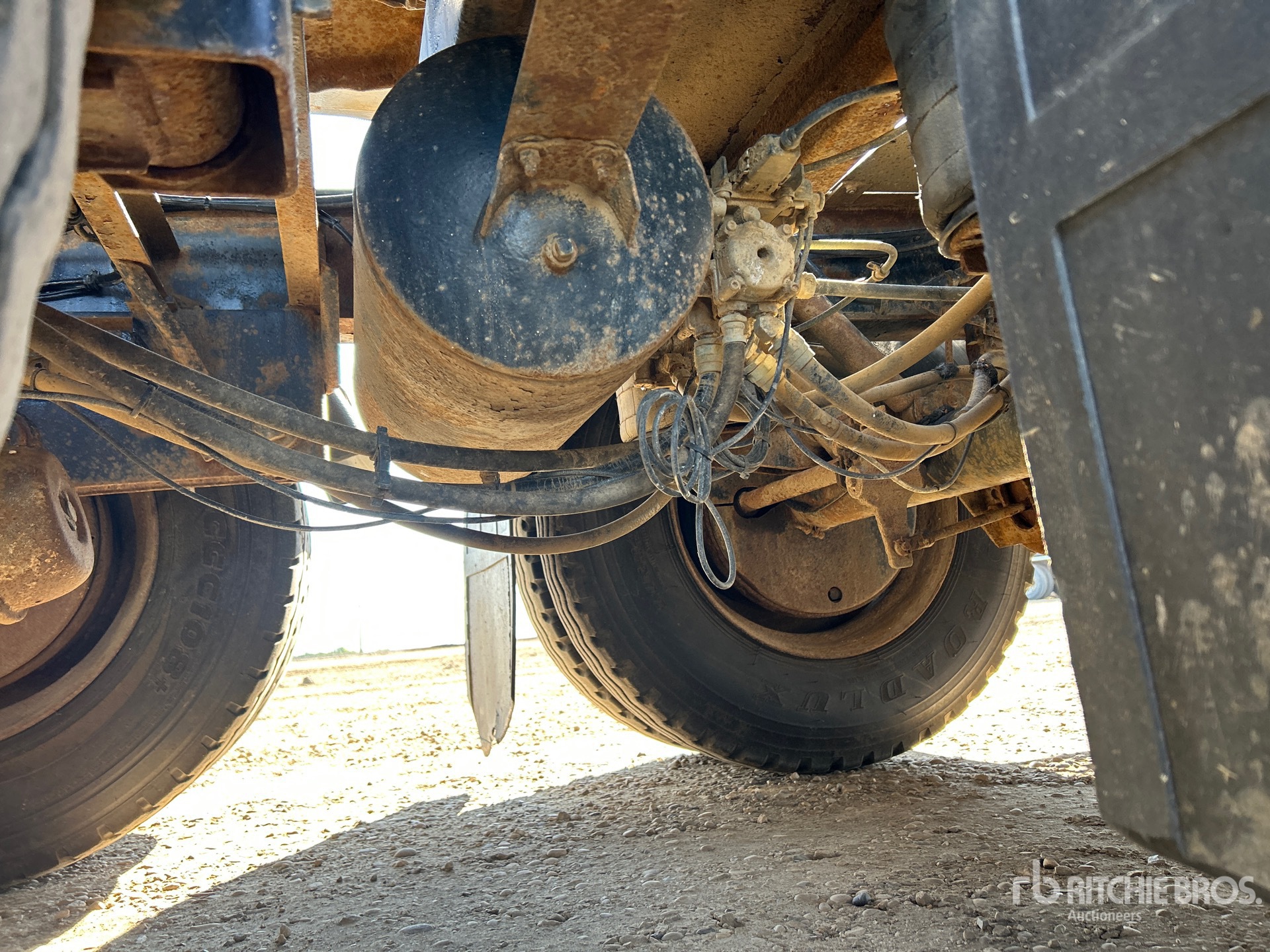 2005 Advance Super B-Train Lead
