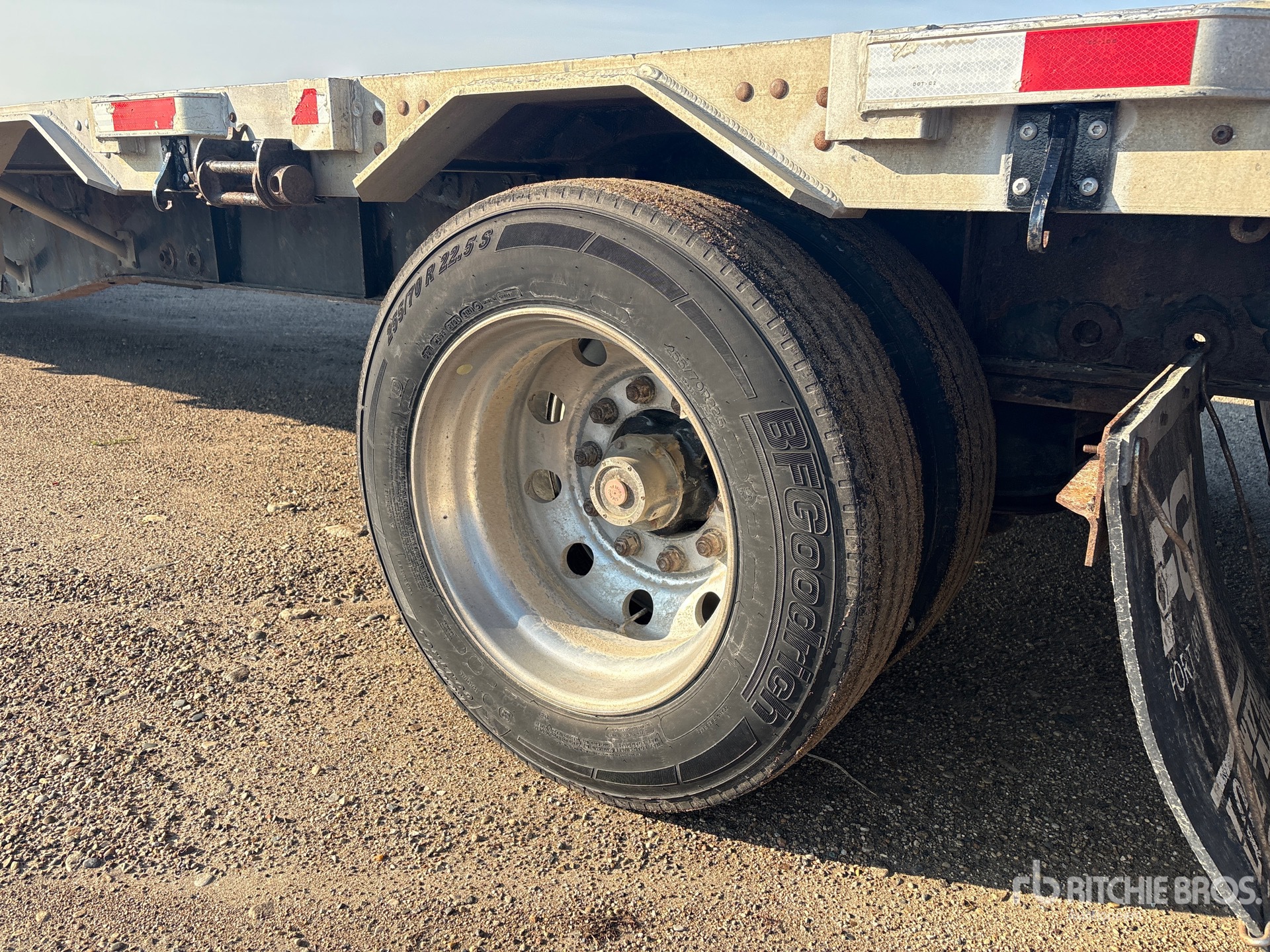 2013 Load King 53 FT T/A