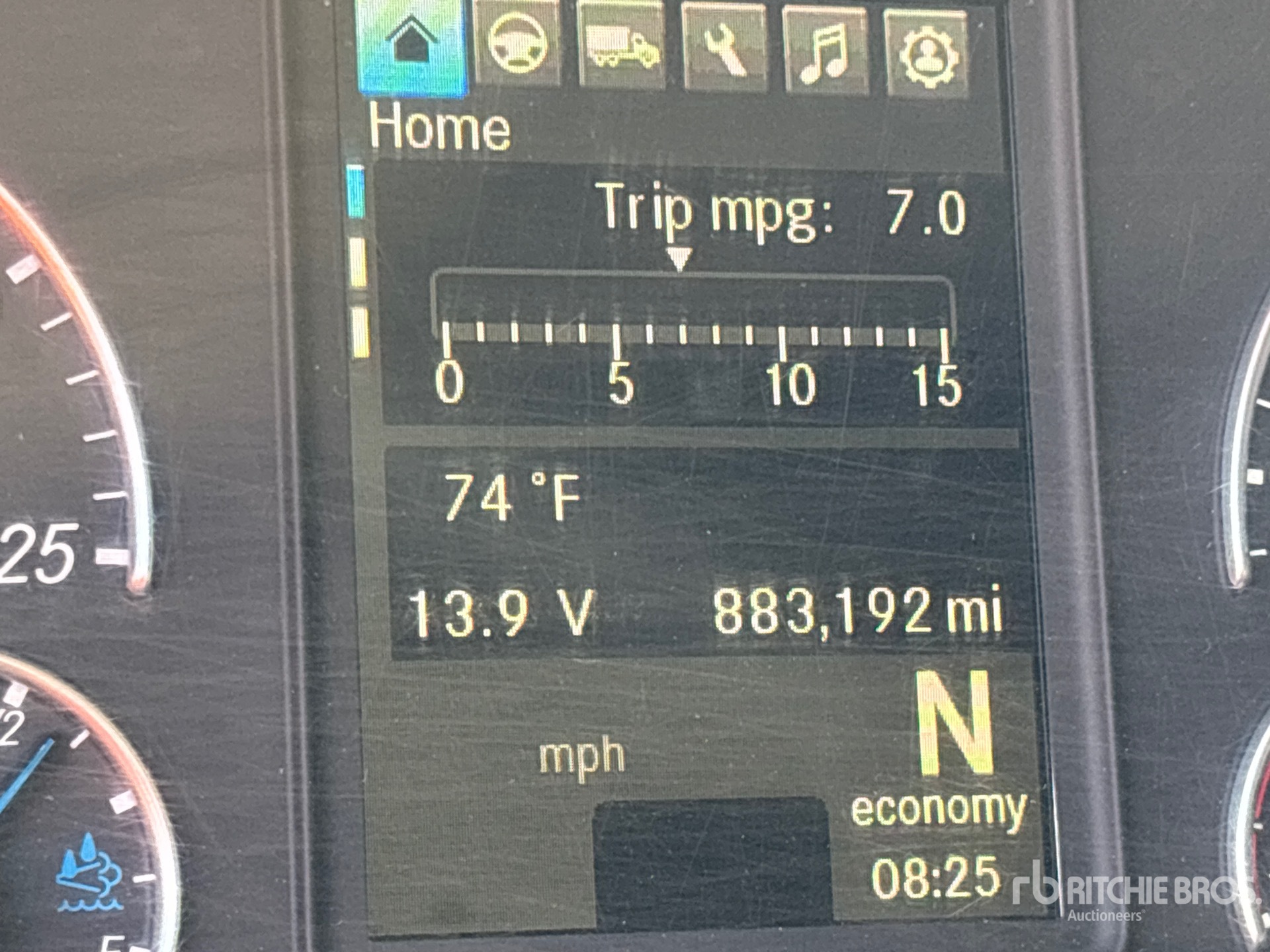 2019 Freightliner CASCADIA 126