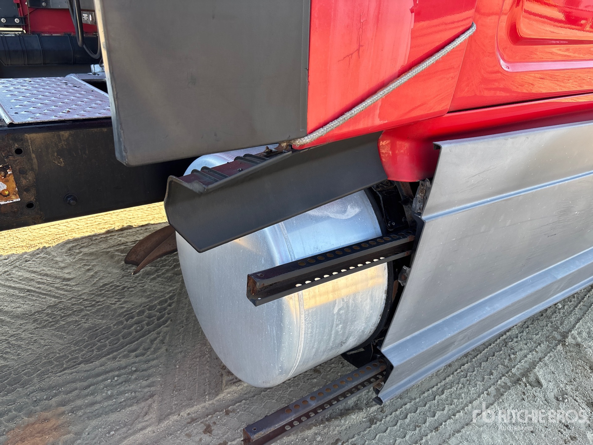 2019 Freightliner CASCADIA 126