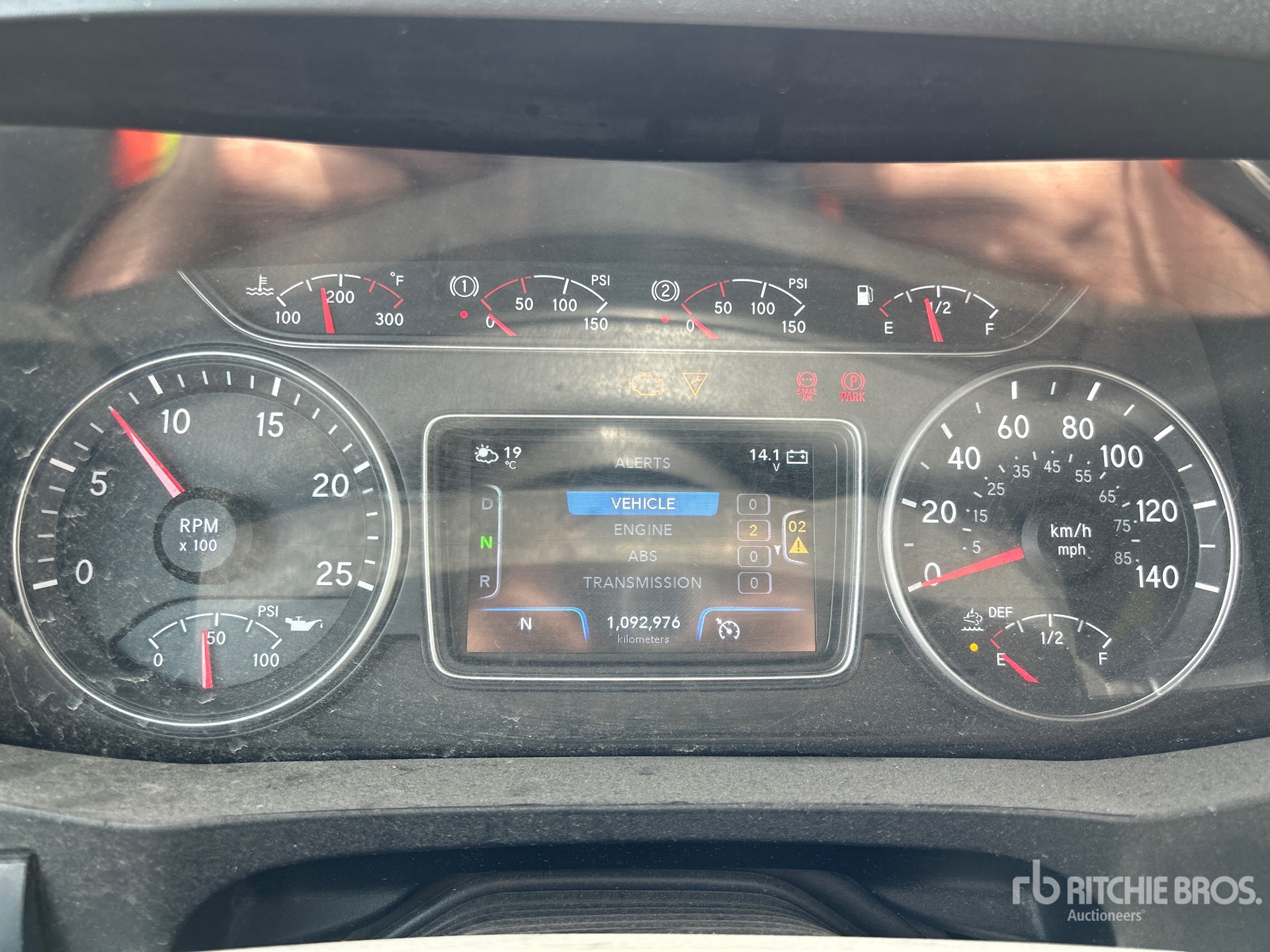 2019 International LT625