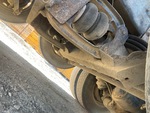 Underbody with Non-Driven Drop Axle (2)