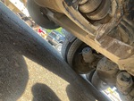 Underbody with Non-Driven Drop Axle (2)