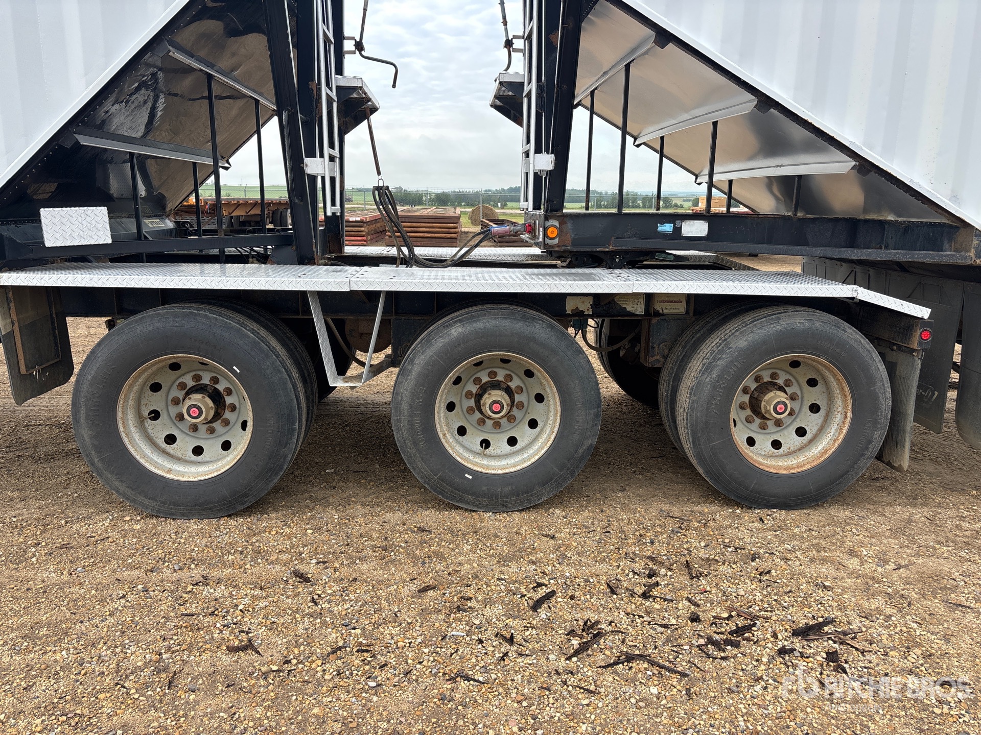 2002 Doepker 27 FT 6 IN SUPER B-TRAIN LEAD