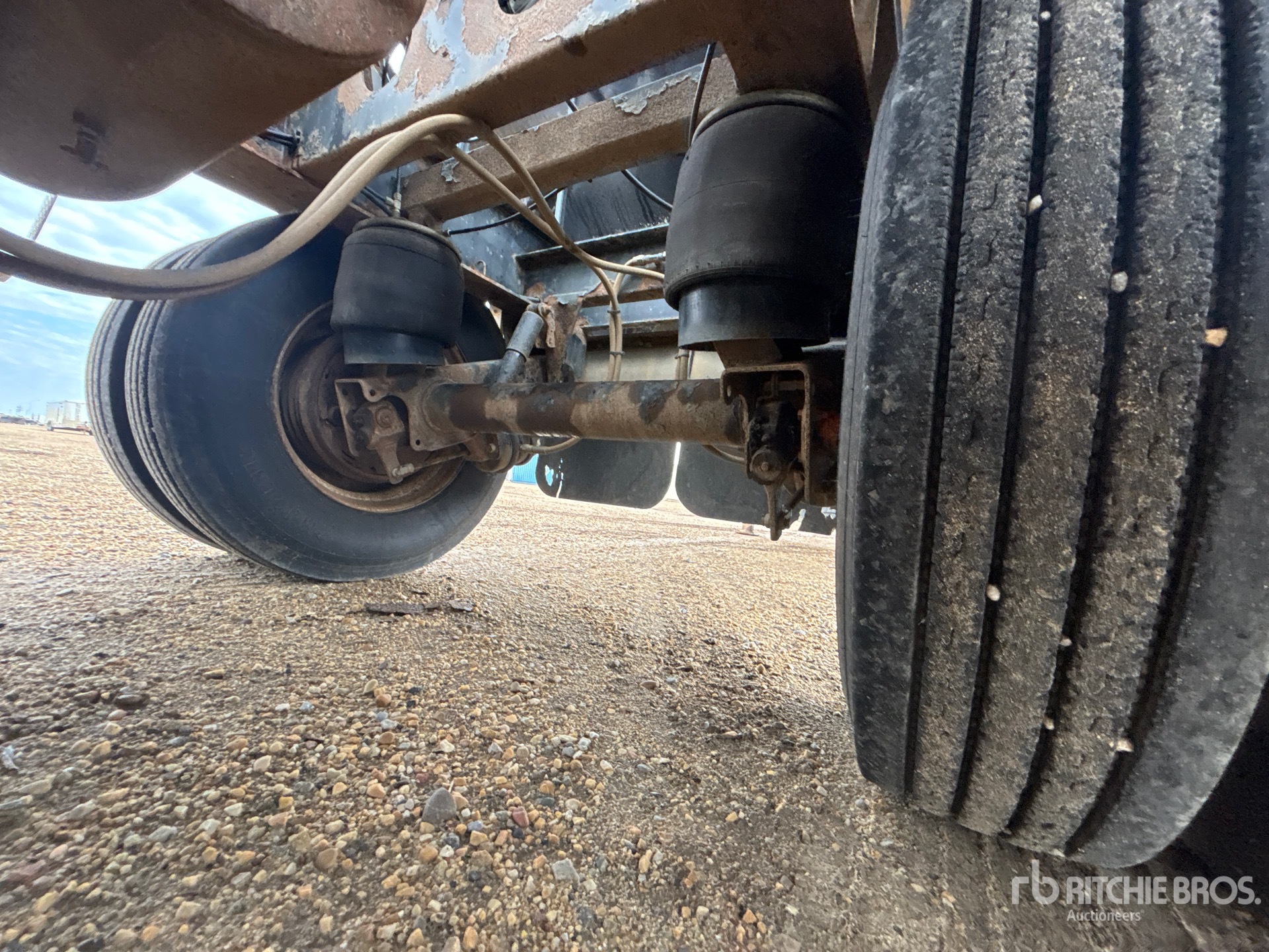 2002 Doepker 27 FT 6 IN SUPER B-TRAIN LEAD