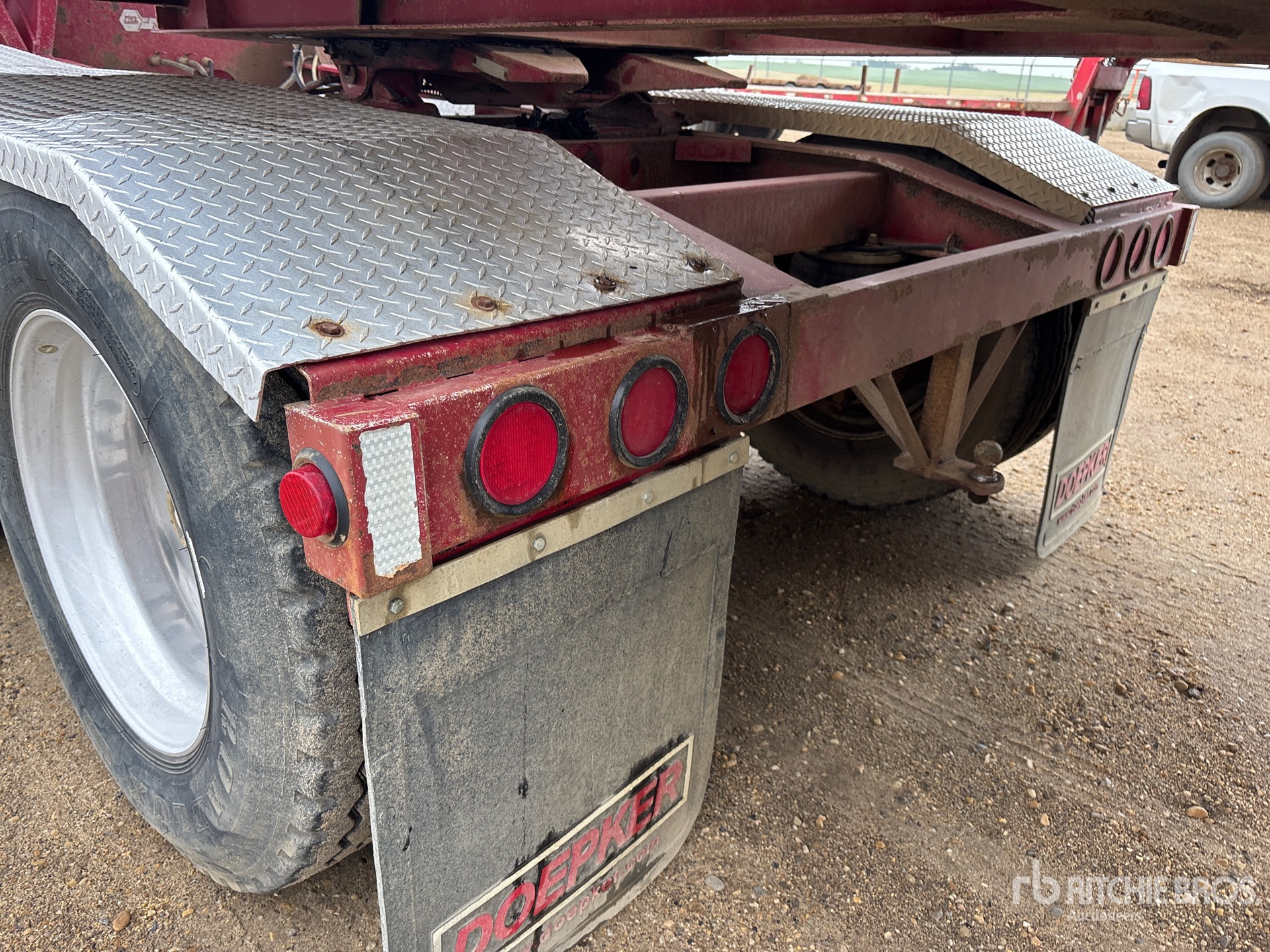 1998 Doepker 27 FT SUPER B-TRAIN LEAD