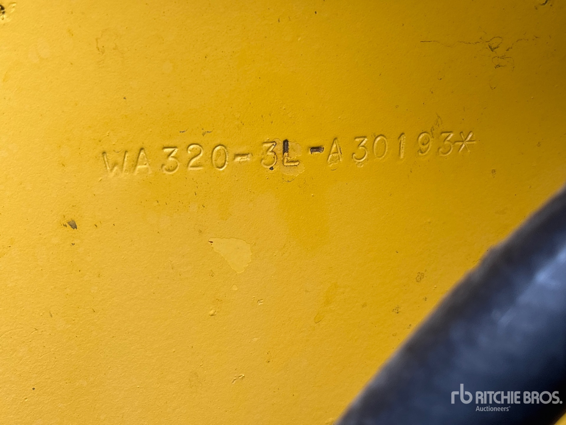 1997 Komatsu WA320-3