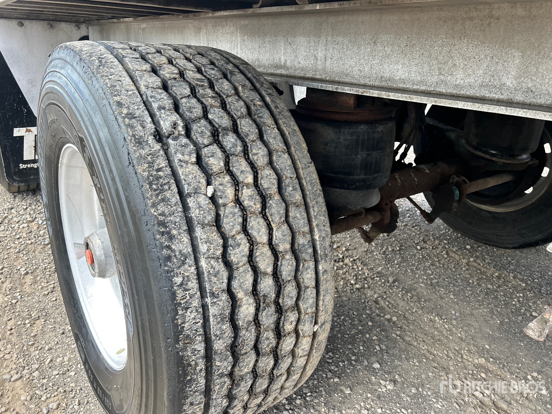 2011 Titan 5/Axle