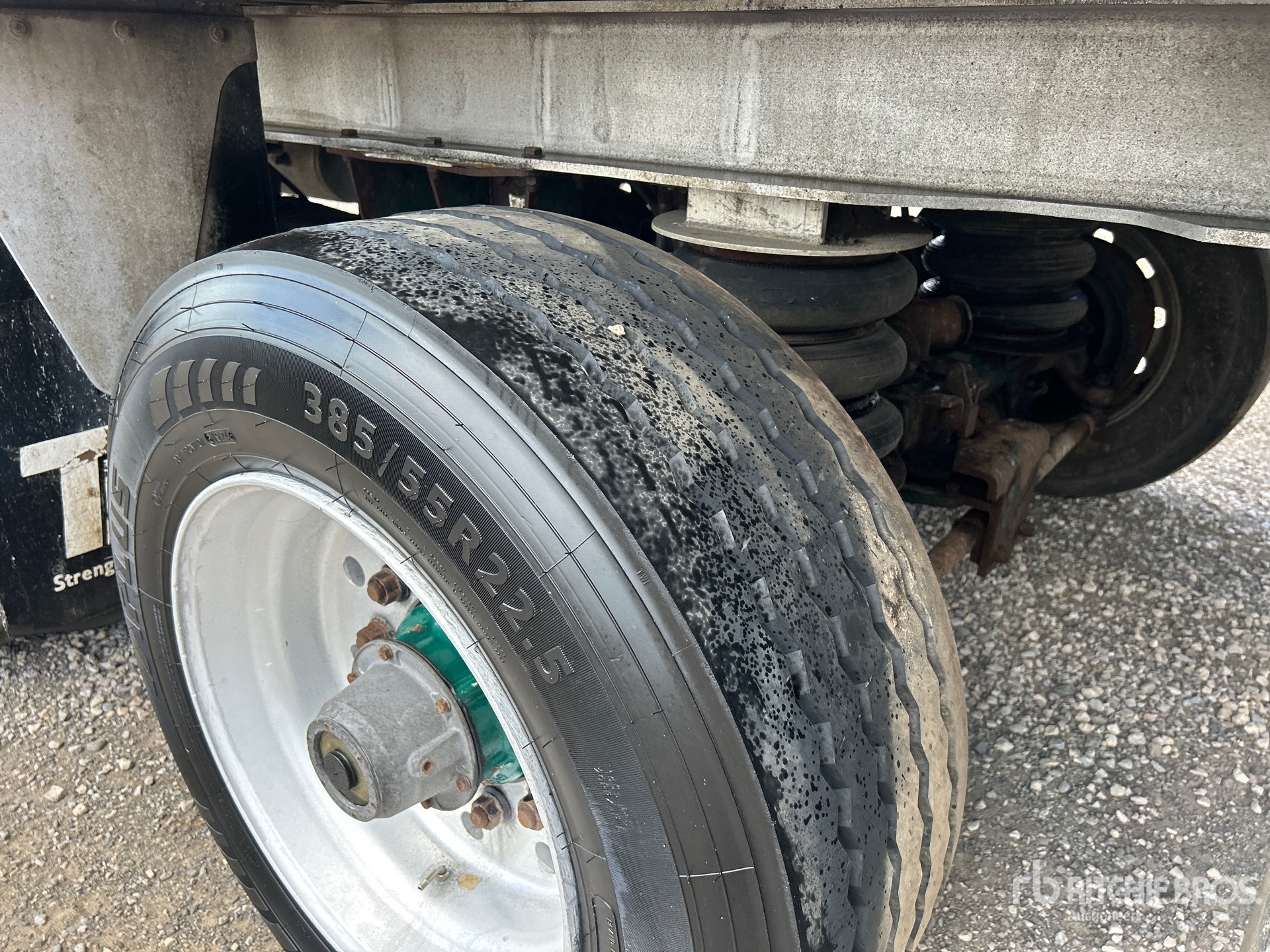 2011 Titan 5/Axle