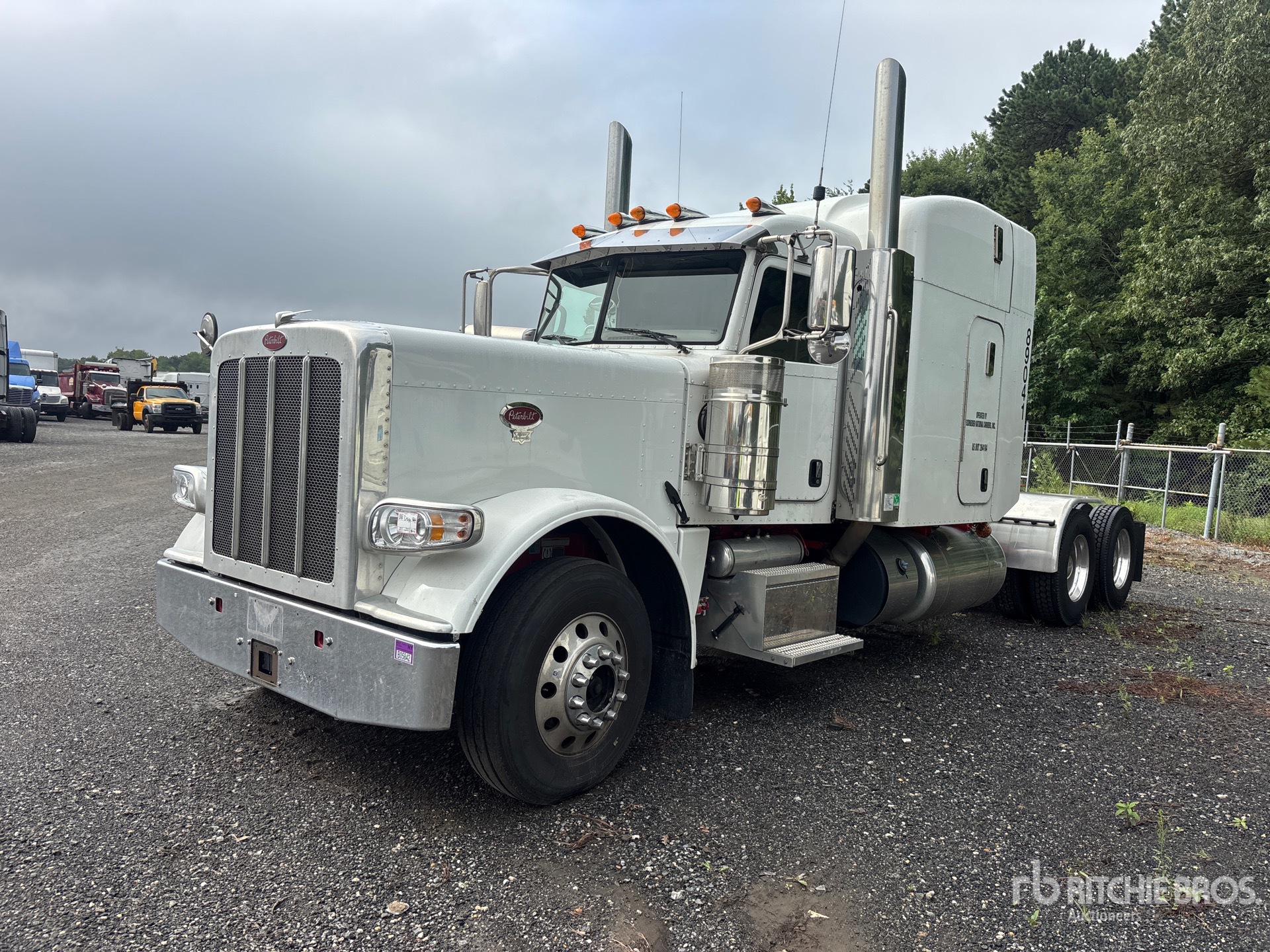 2016 Peterbilt 389