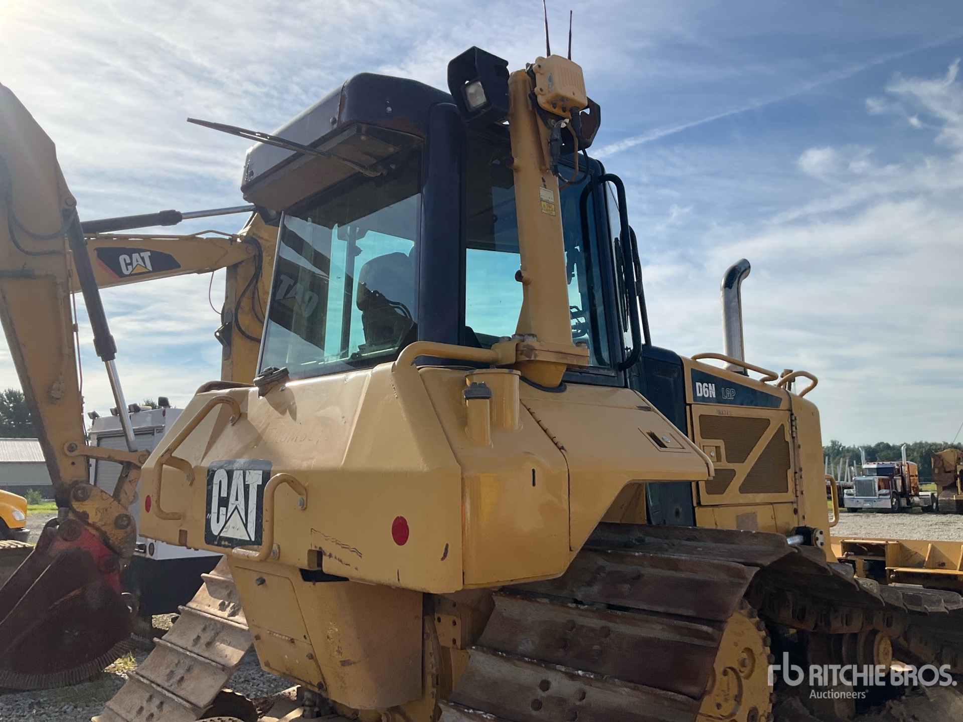 2012 Caterpillar D6N LGP