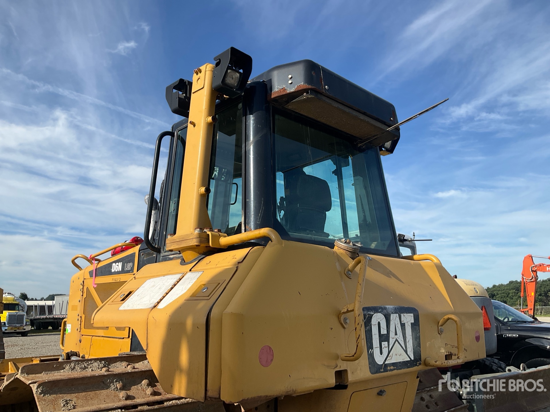 2012 Caterpillar D6N LGP