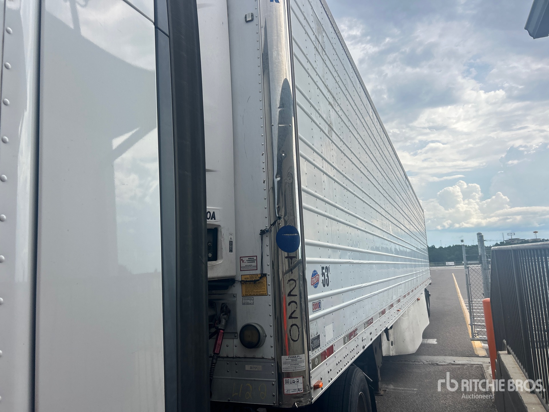 Photo of a 2012 Utility 53 ft T/A