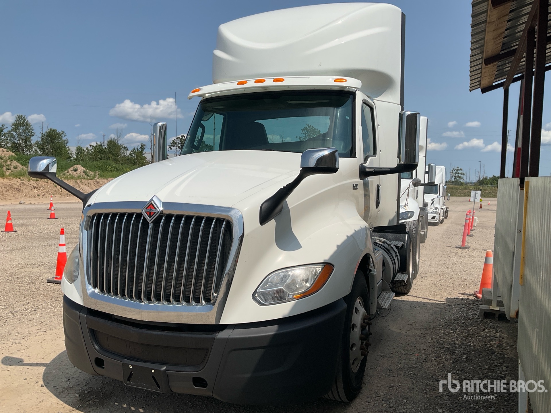 2020 International LT625