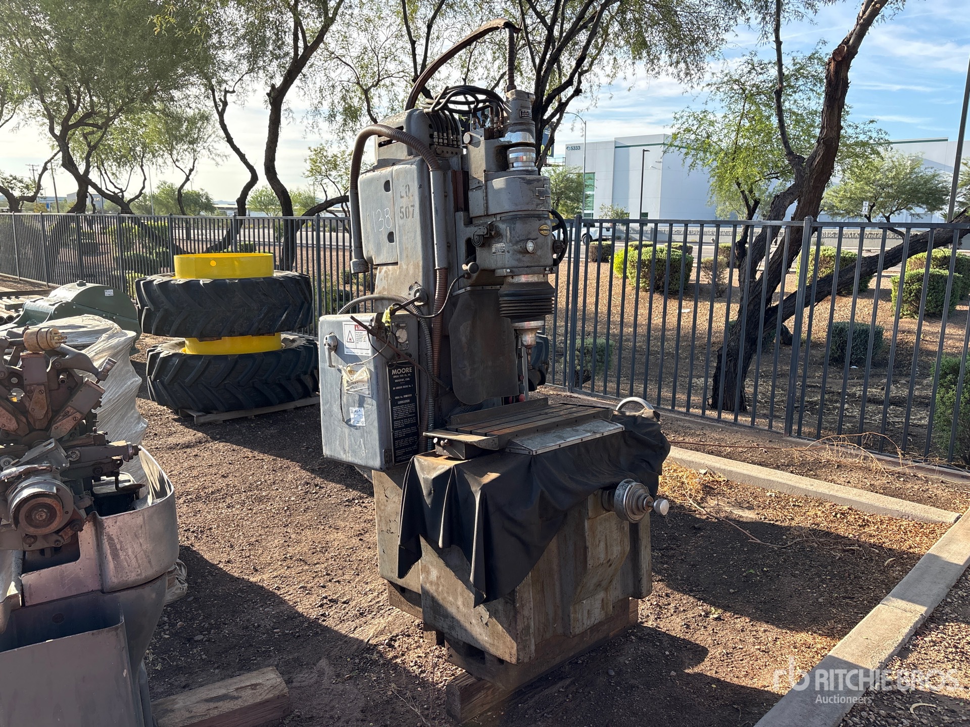 General Appearance with Picture, Right Front Corner