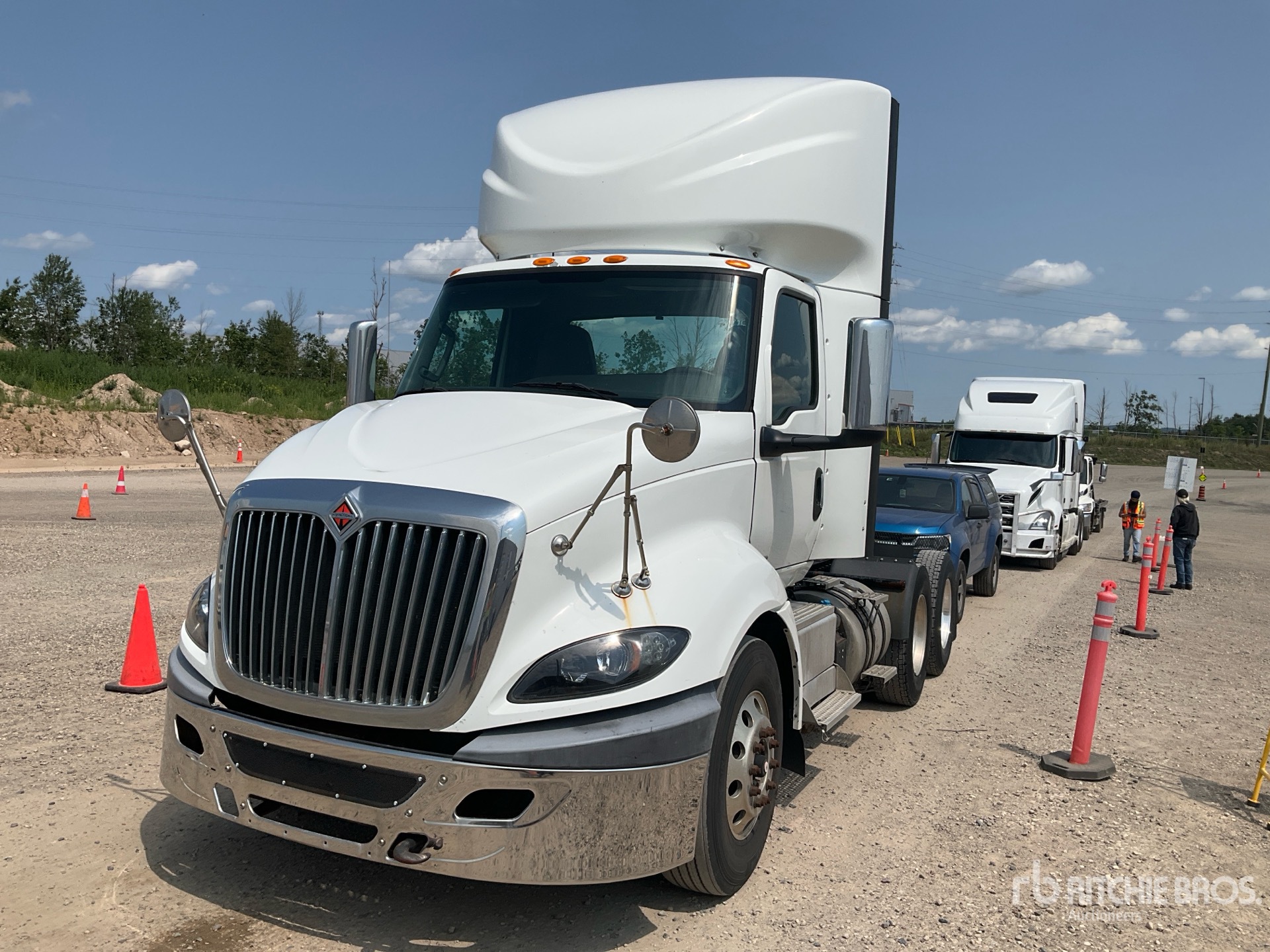 2019 International RH613