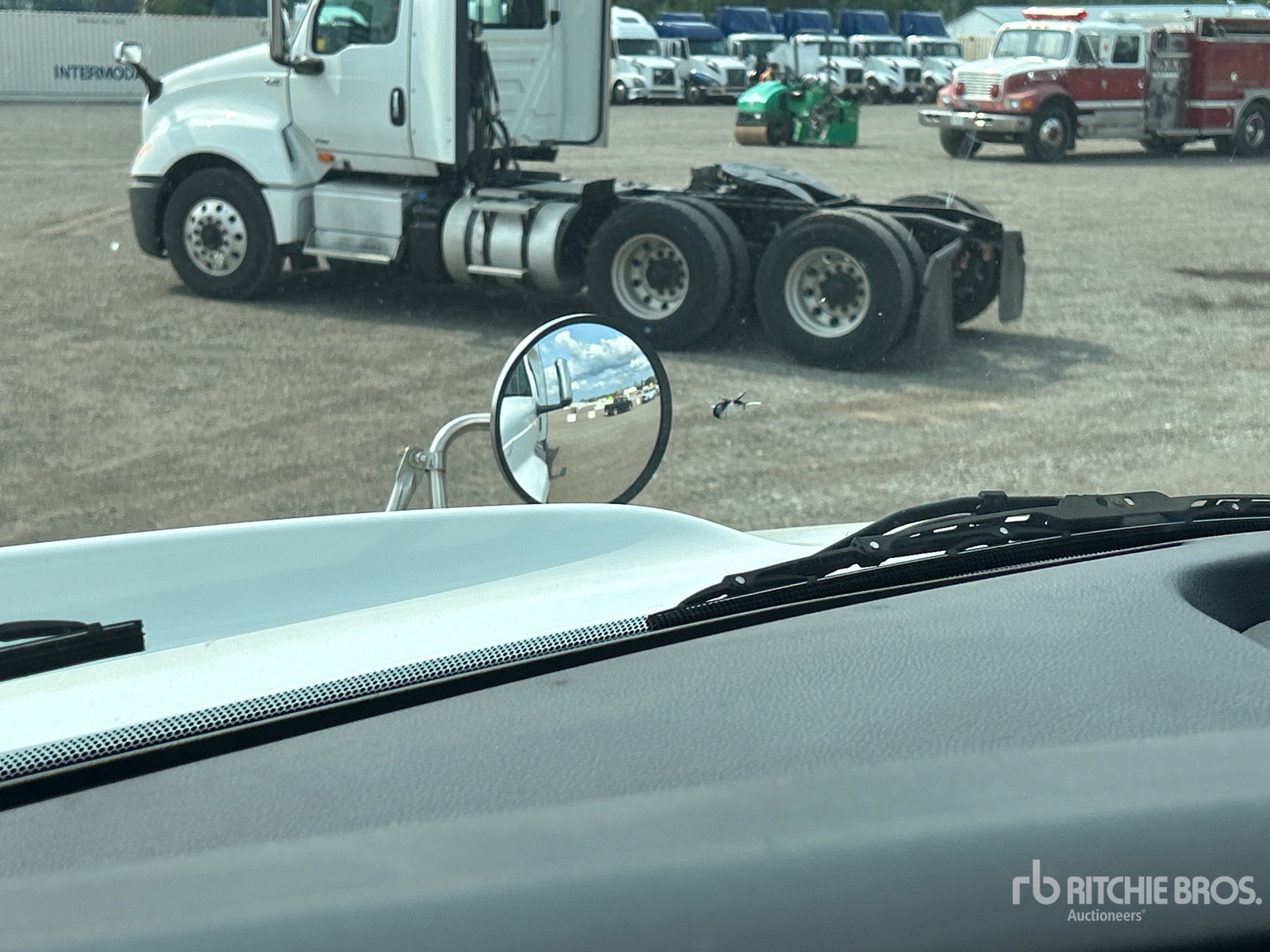 2019 International RH613