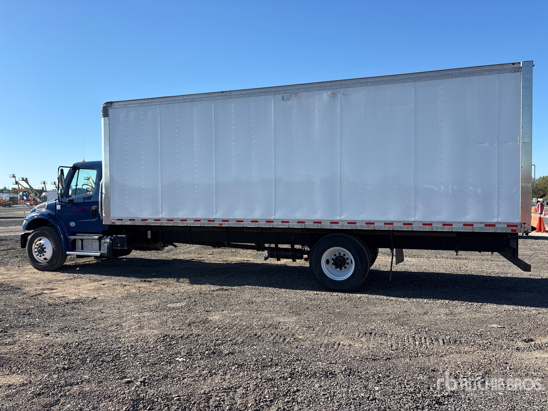 2021 Freightliner M2 106