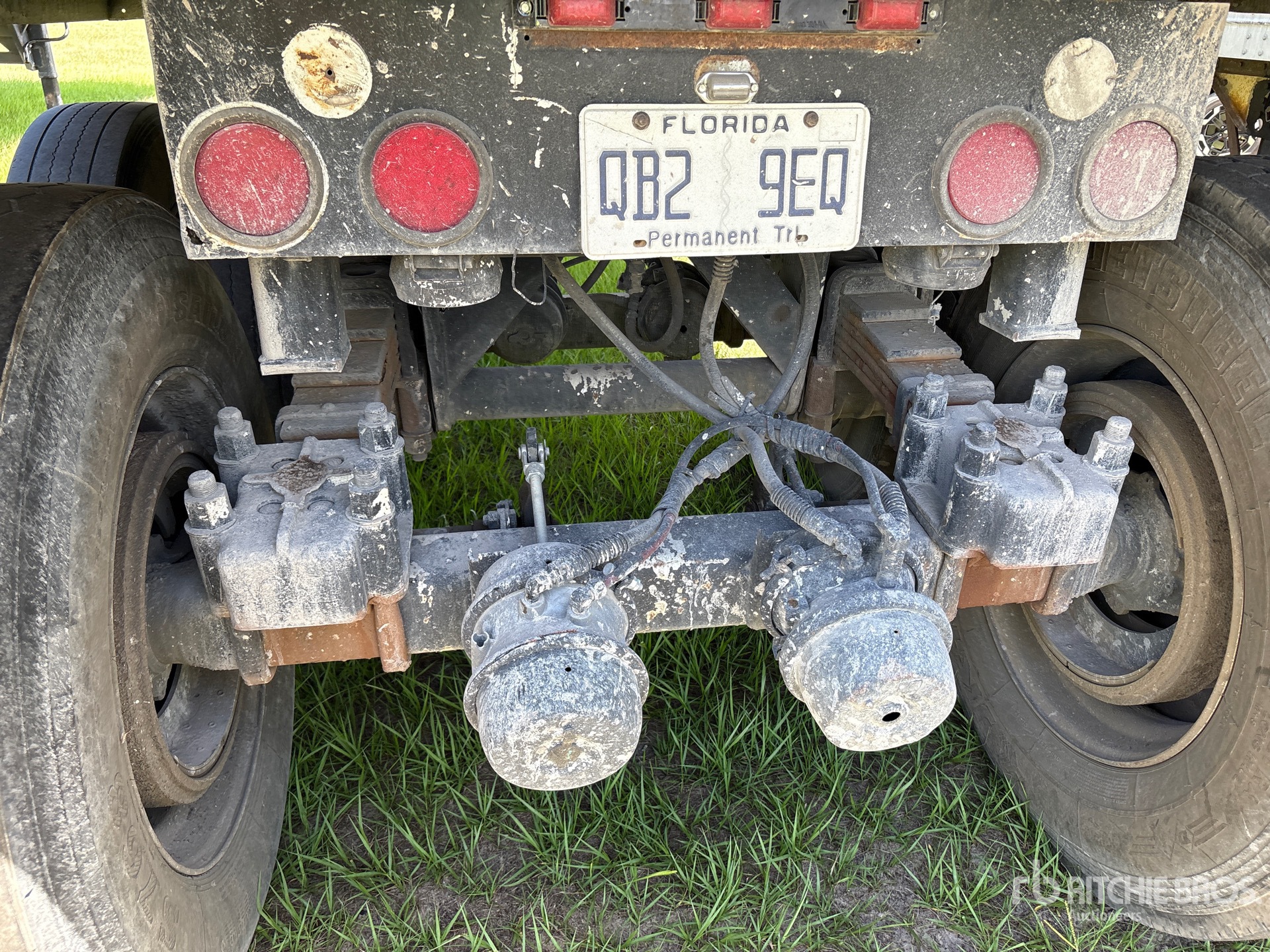 1985 Fruehauf 28 FT T/A FRAMELESS