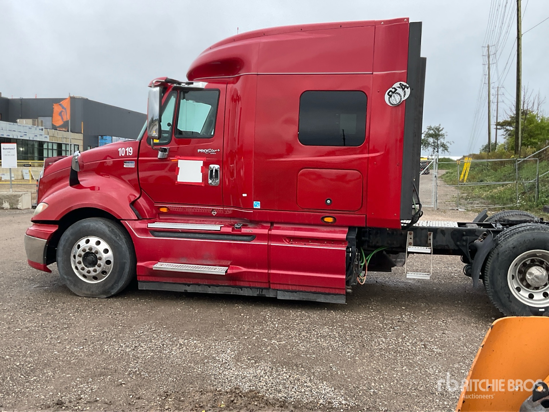 2013 International PROSTAR+ 122