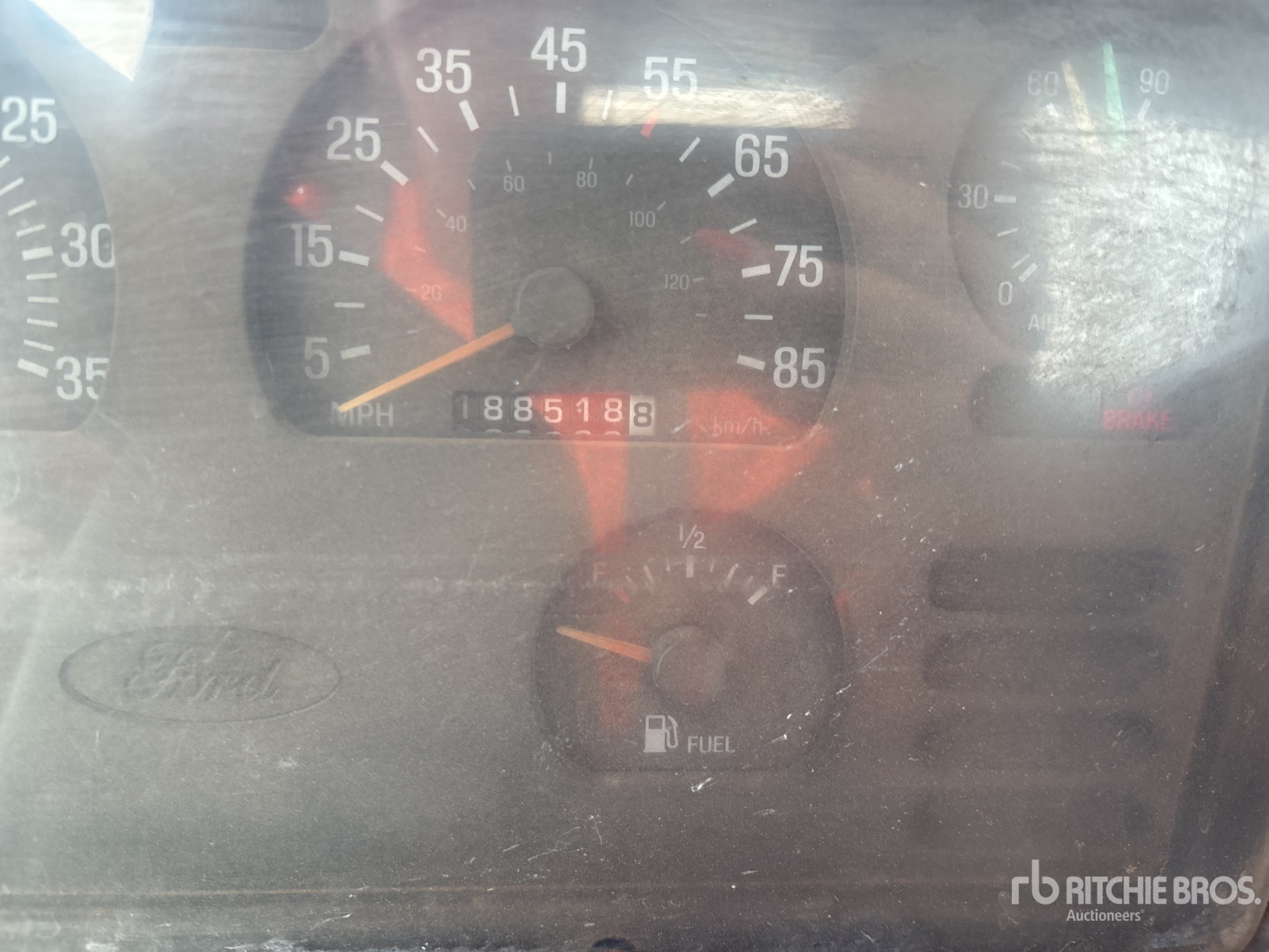 1998 Ford LT8513