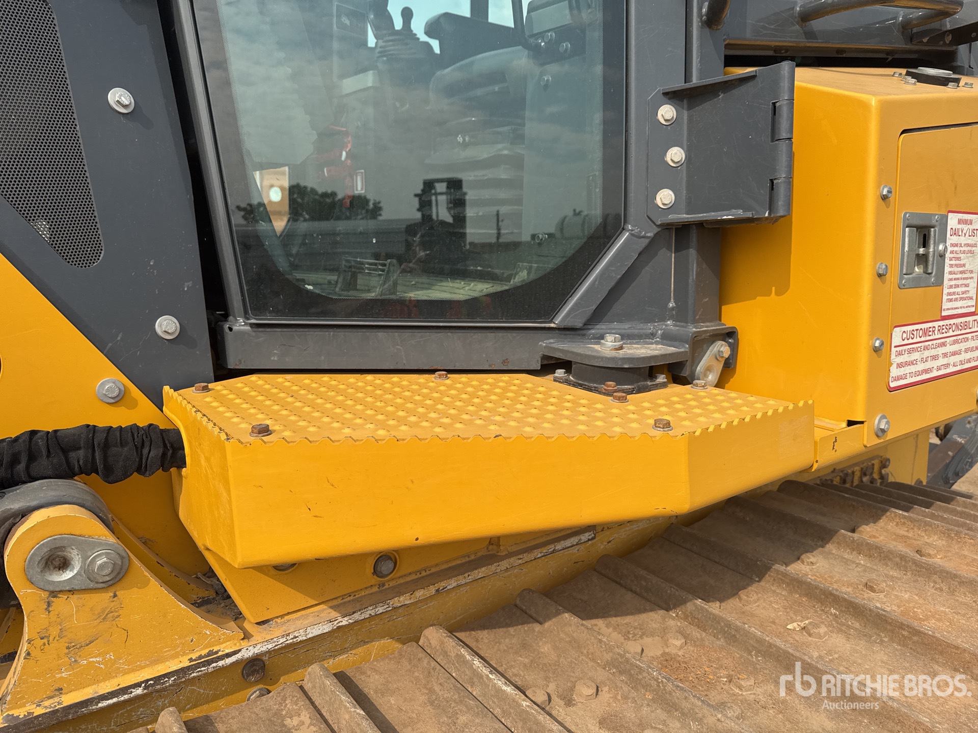 2021 John Deere 750L