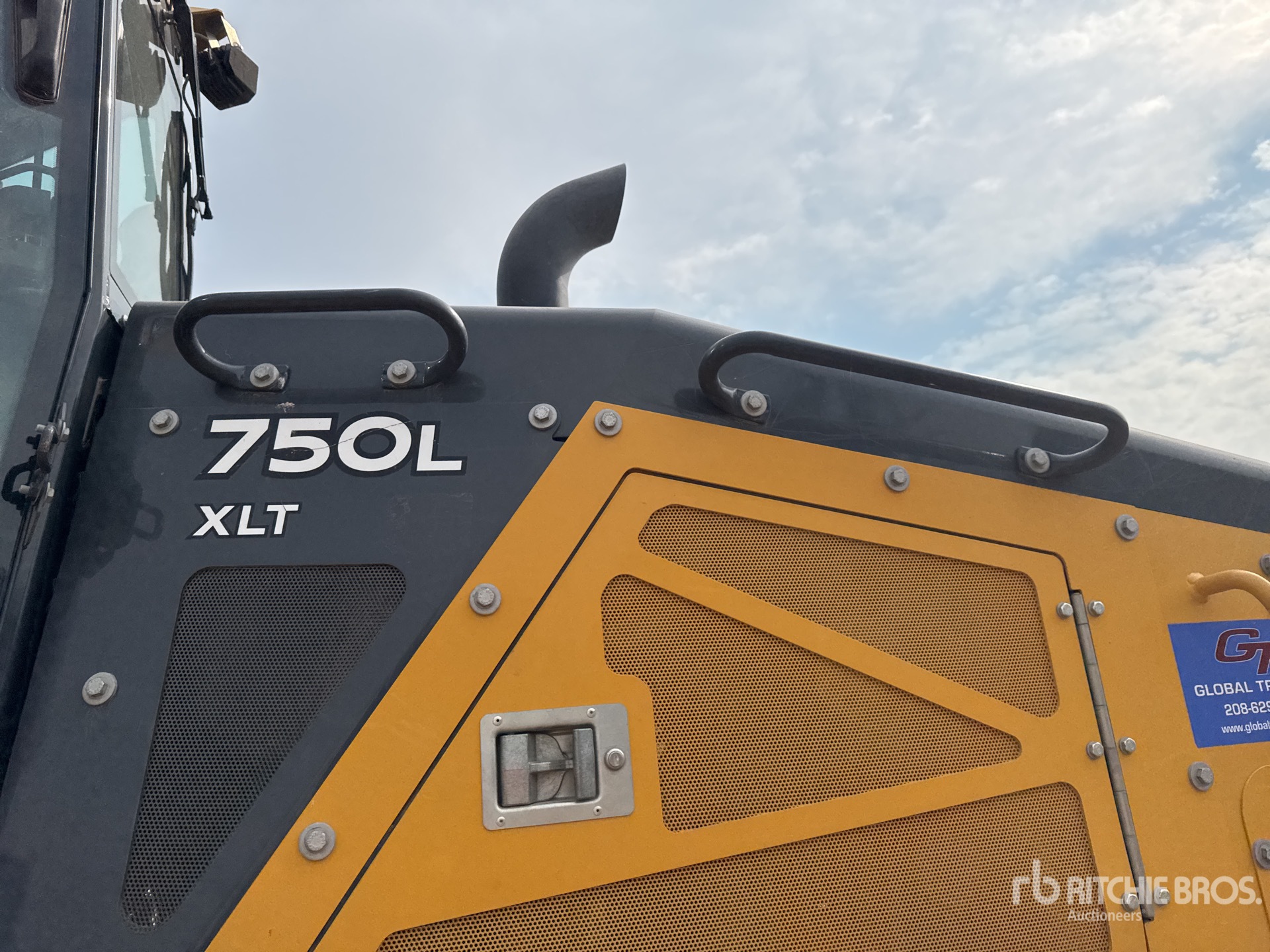 2021 John Deere 750L
