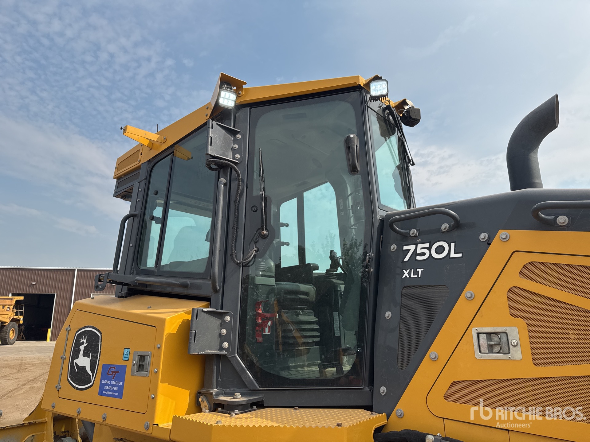 2021 John Deere 750L