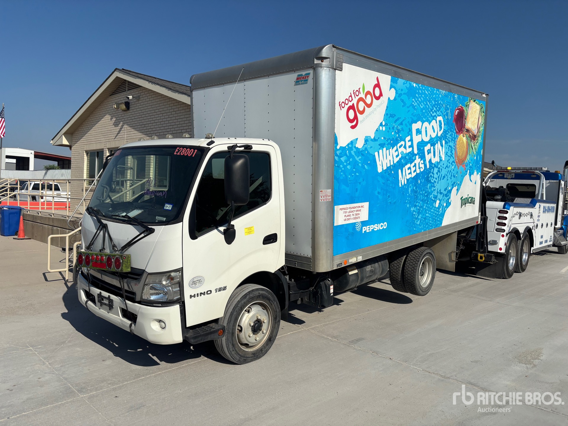 2016 Hino XJC720