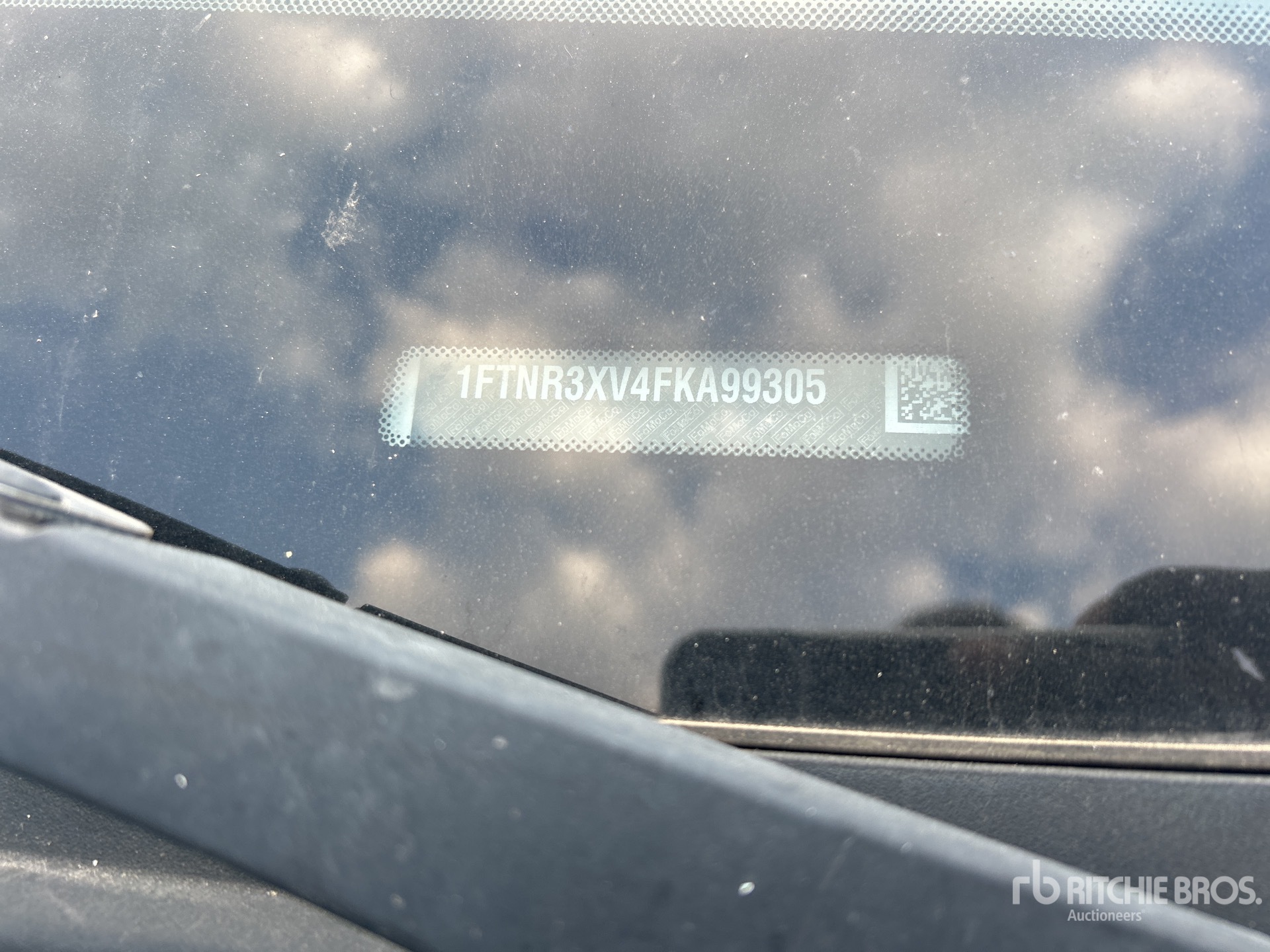 2015 Ford TRANSIT 250