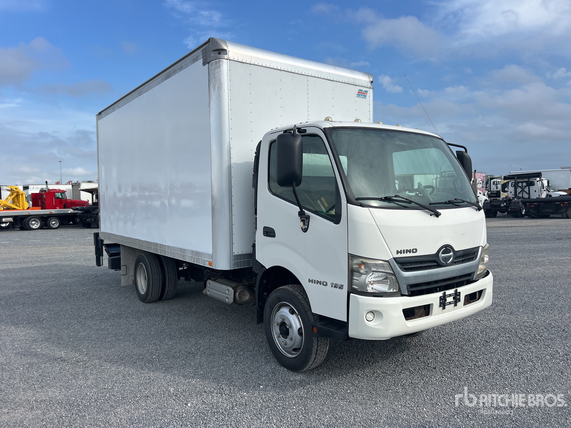 2016 Hino XJC720