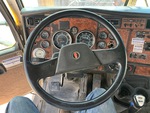 Cab with Controles de la dirección