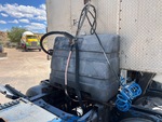 4 Underbody - Truck with Hydraulic Tank