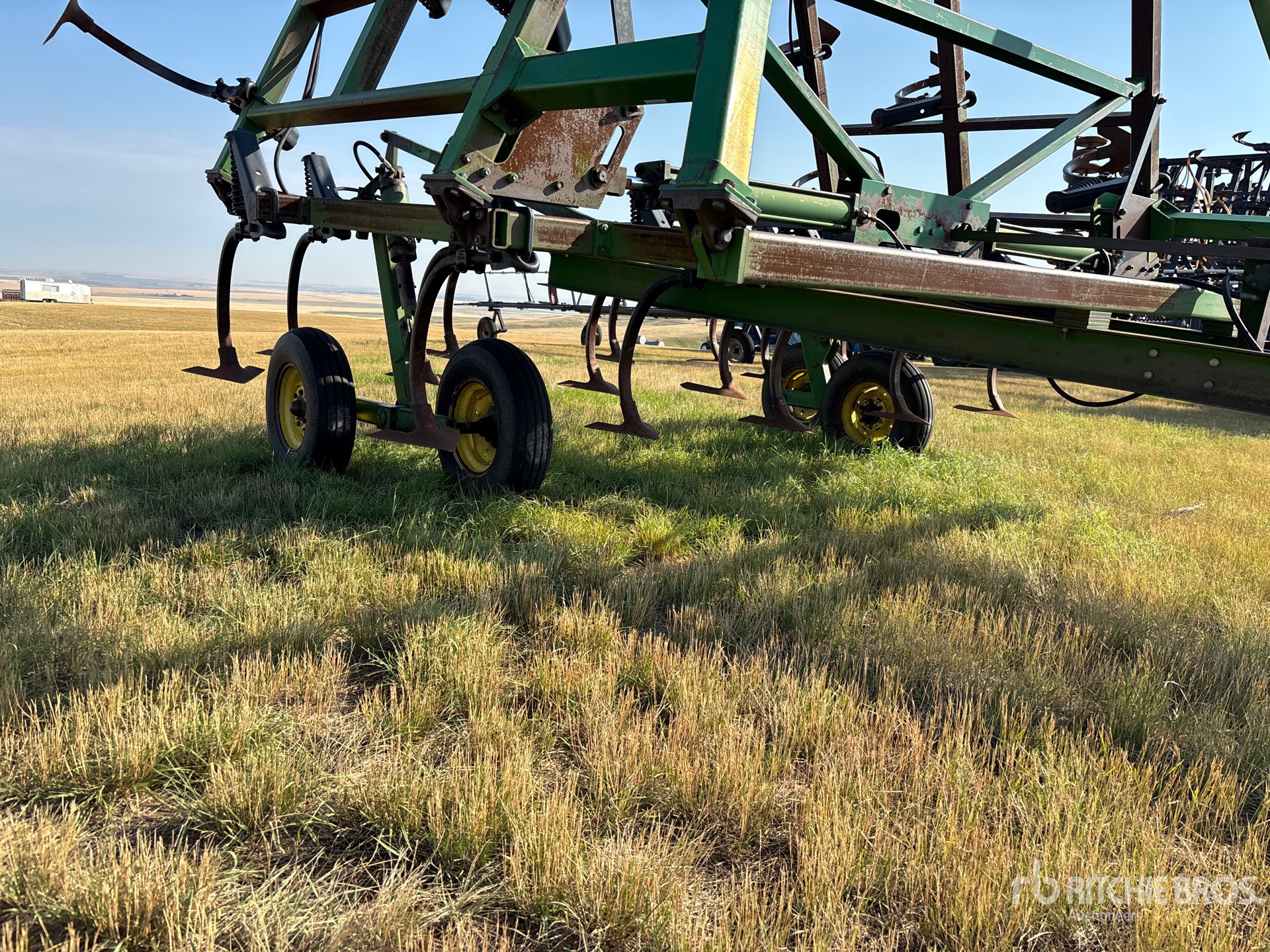John Deere 1610