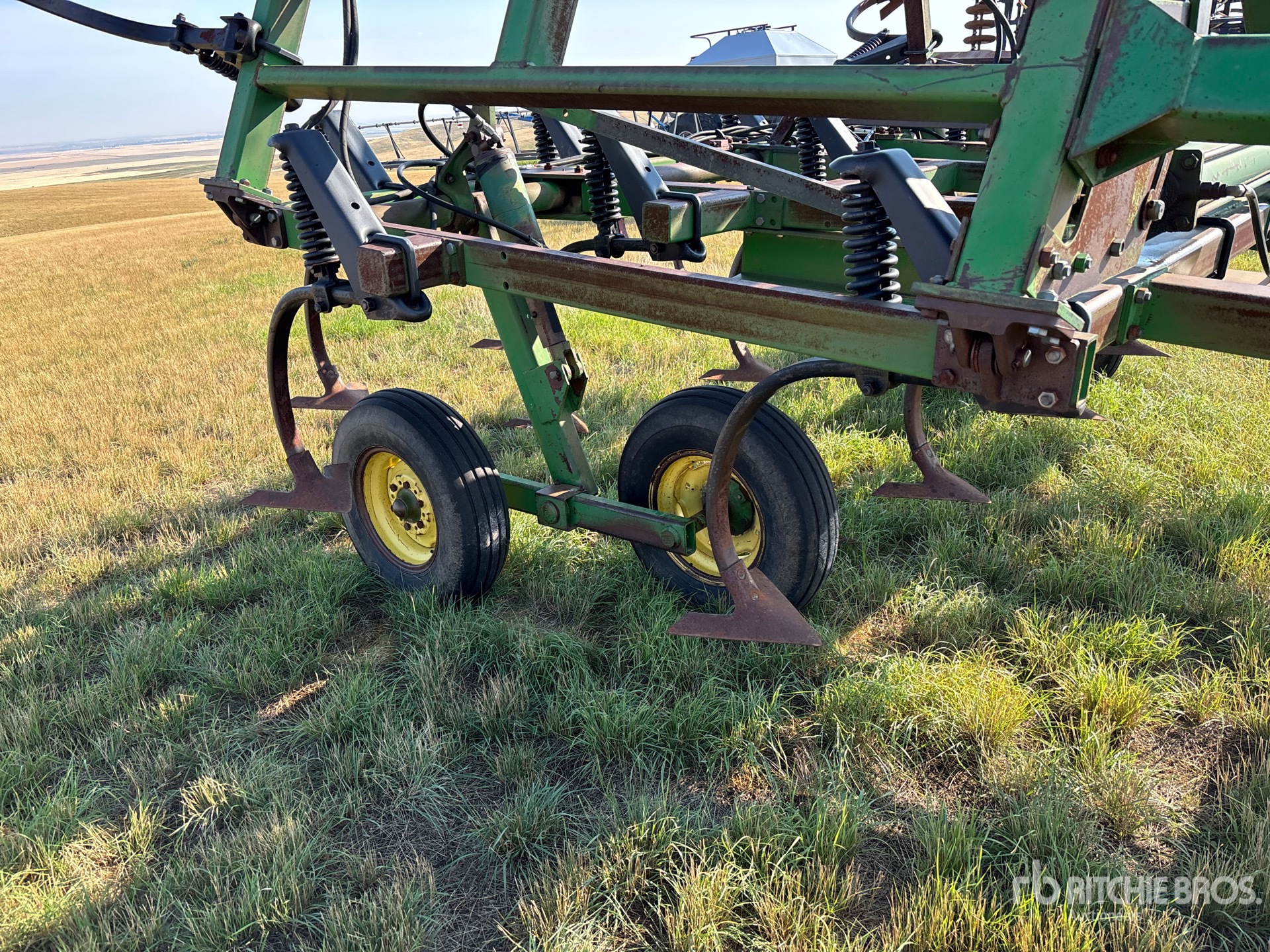 John Deere 1610