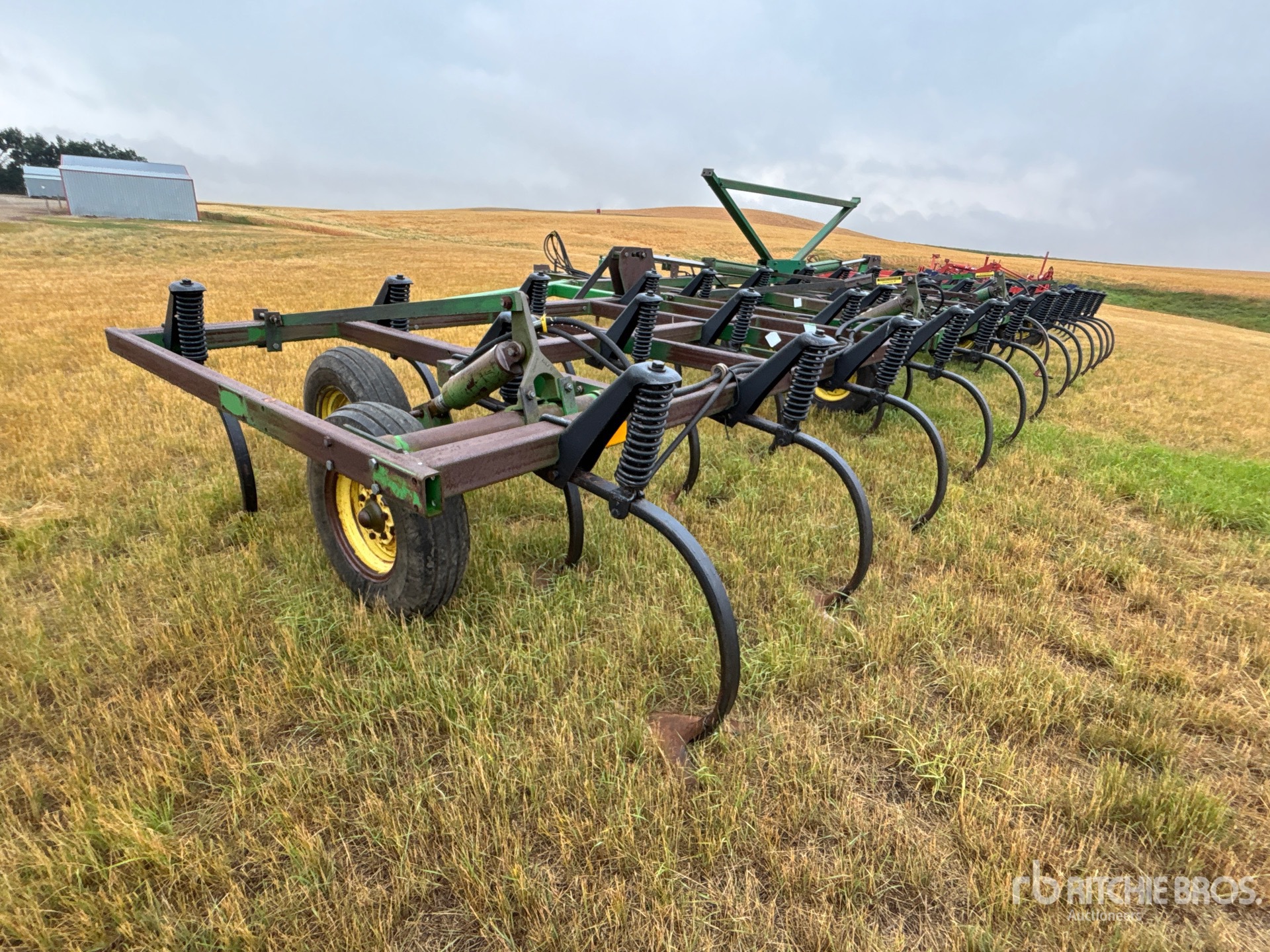 John Deere 1610