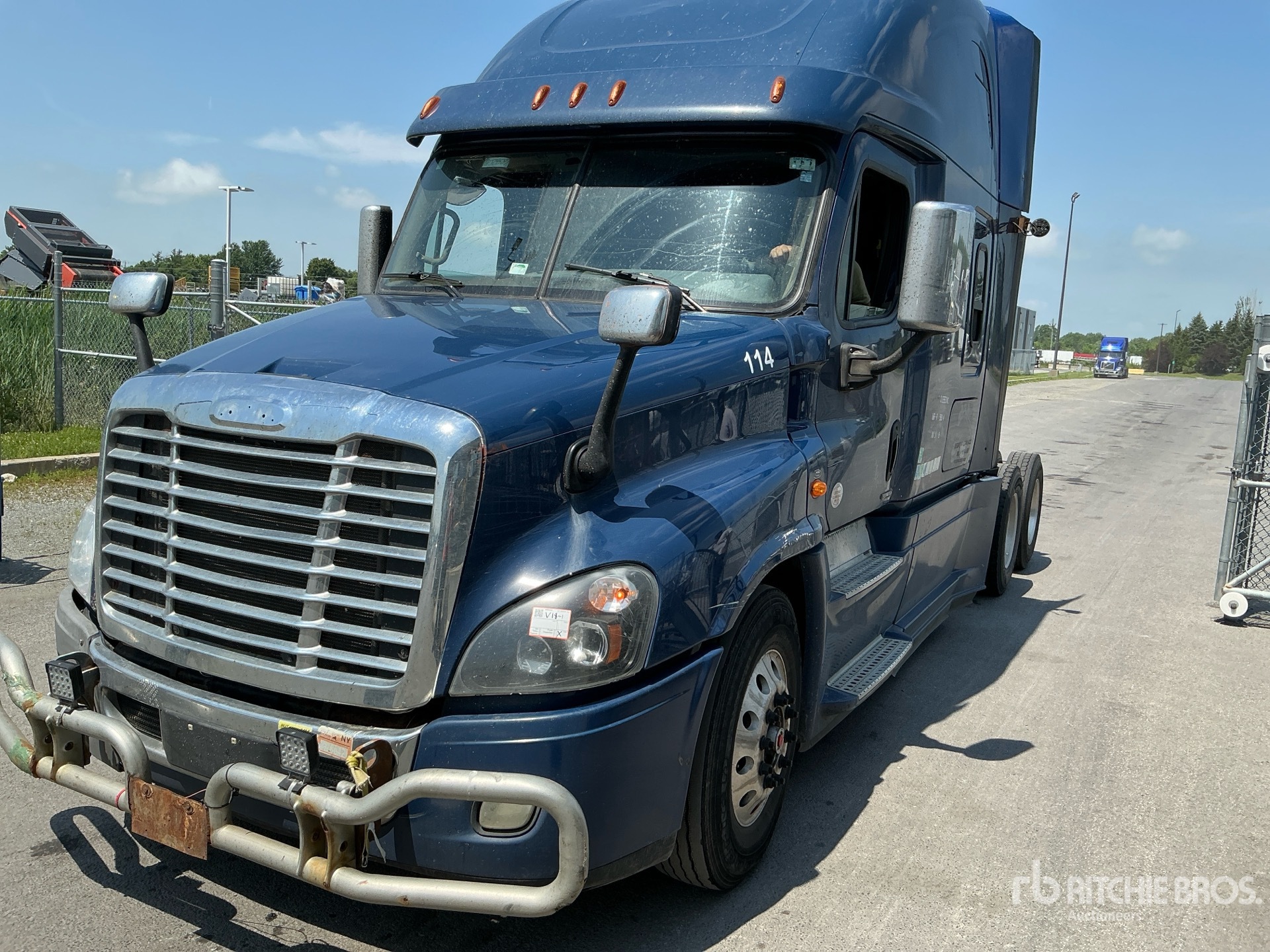 2017 Freightliner CASCADIA 125