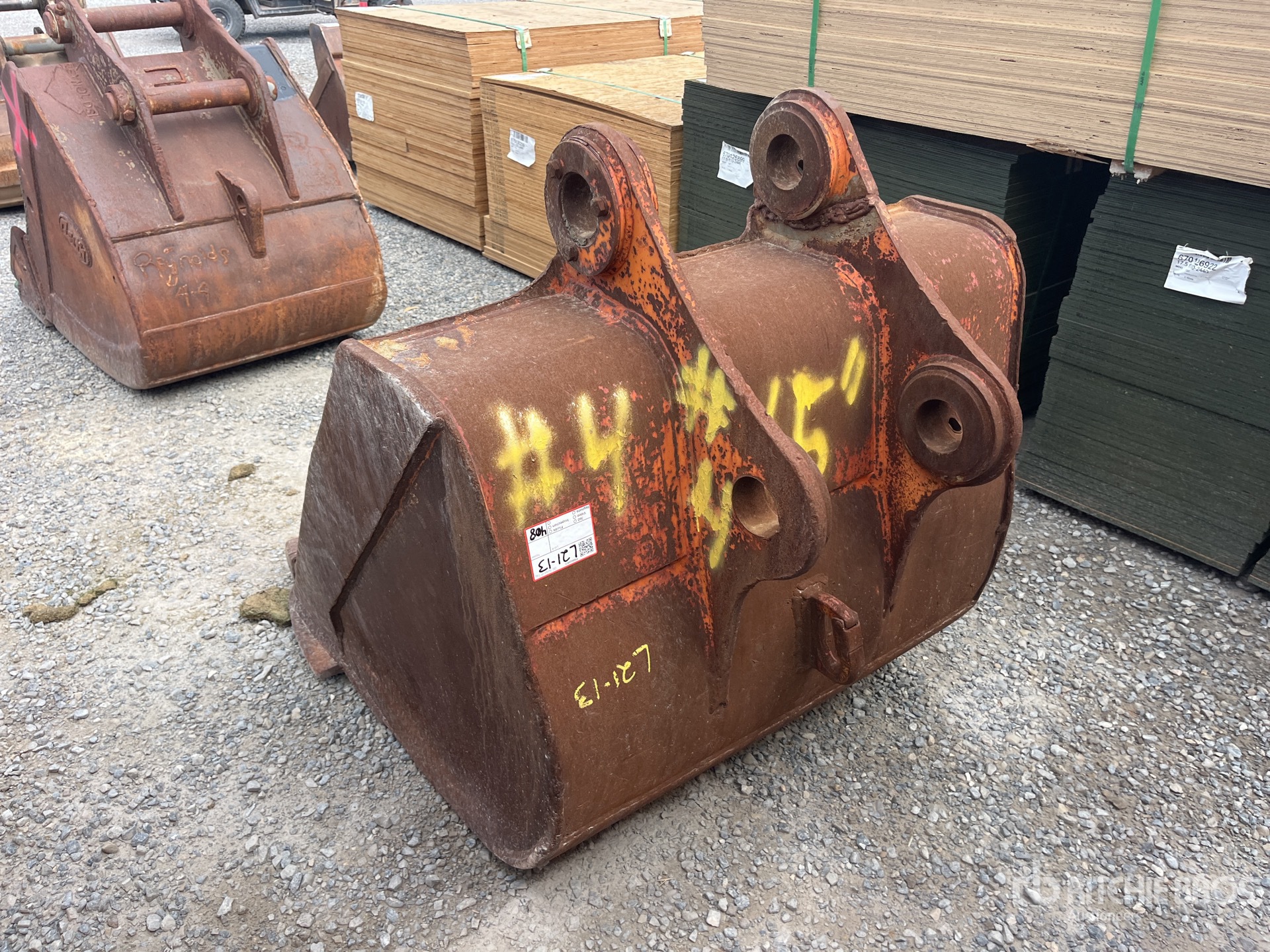 General Appearance with Picture, Left Rear Corner