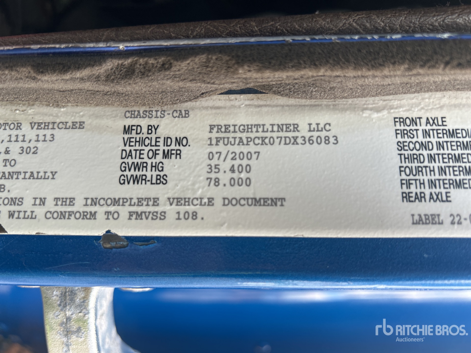 2007 Freightliner FLD132