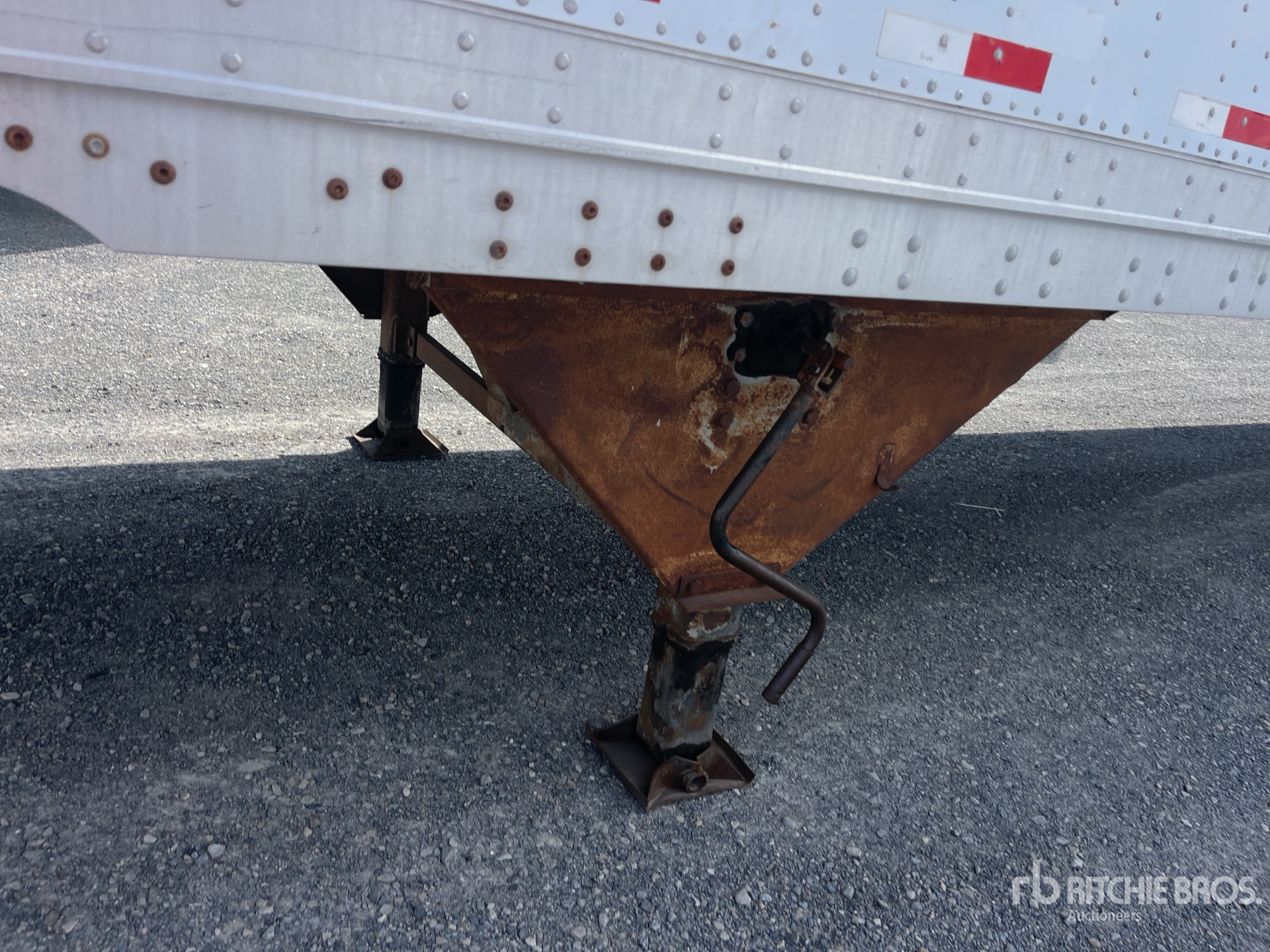 2000 Hyundai 53 FT X 102 IN T/A